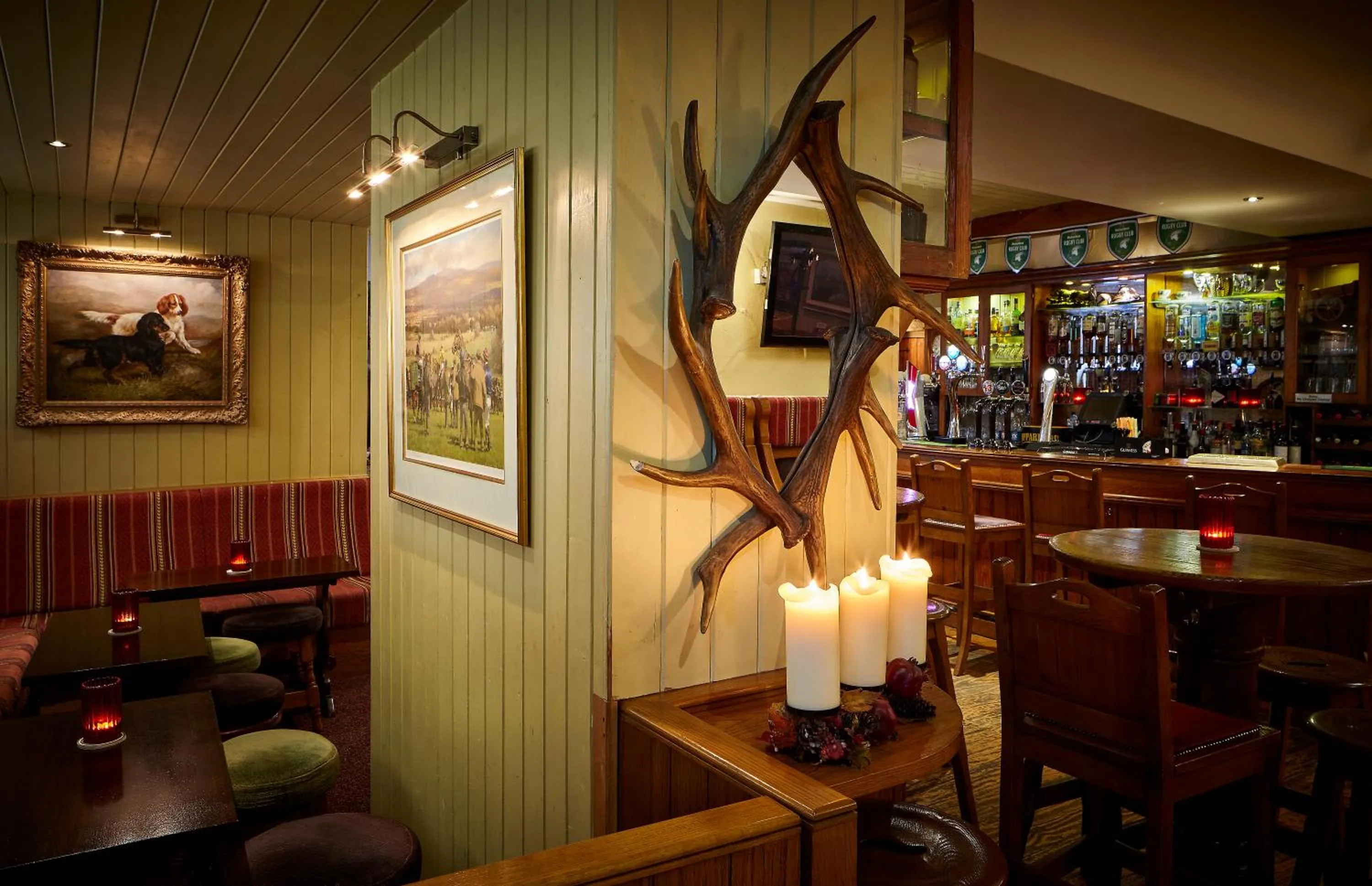Lounge or bar in Horse & Hound