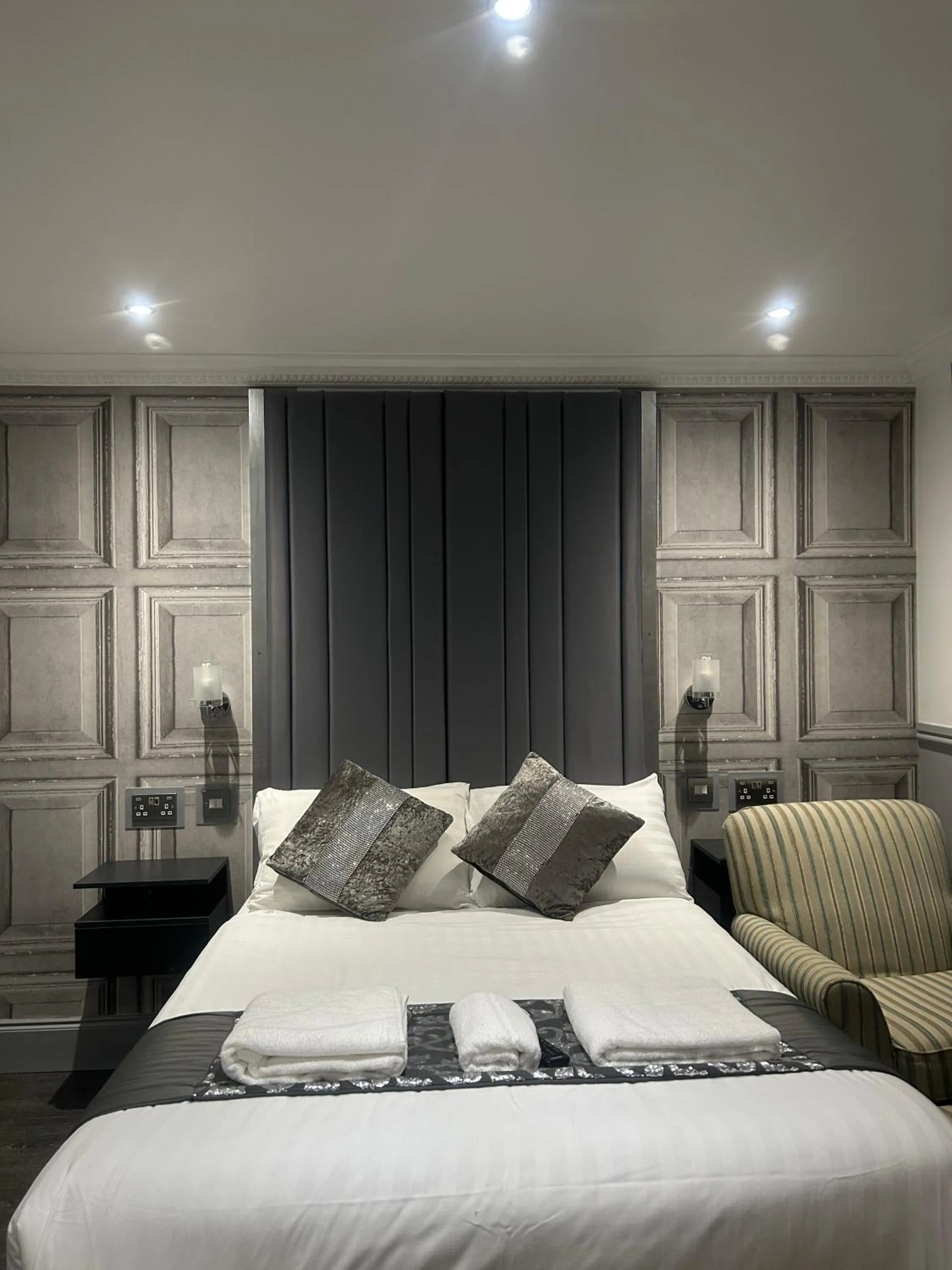 Bedroom in Arden Guest House B&B - NEC Birmingham - Birmingham Airport