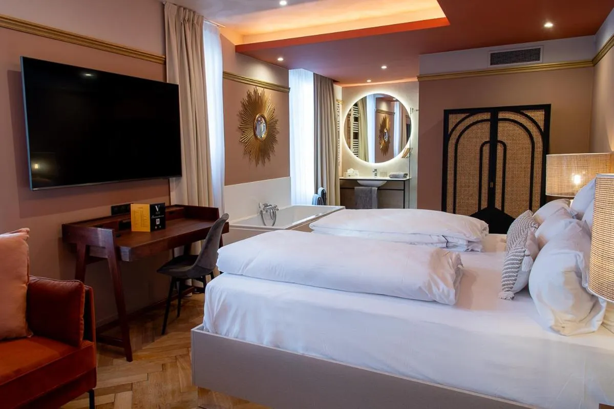 Bed in Hôtel Restaurant Vaillant Colmar Nord