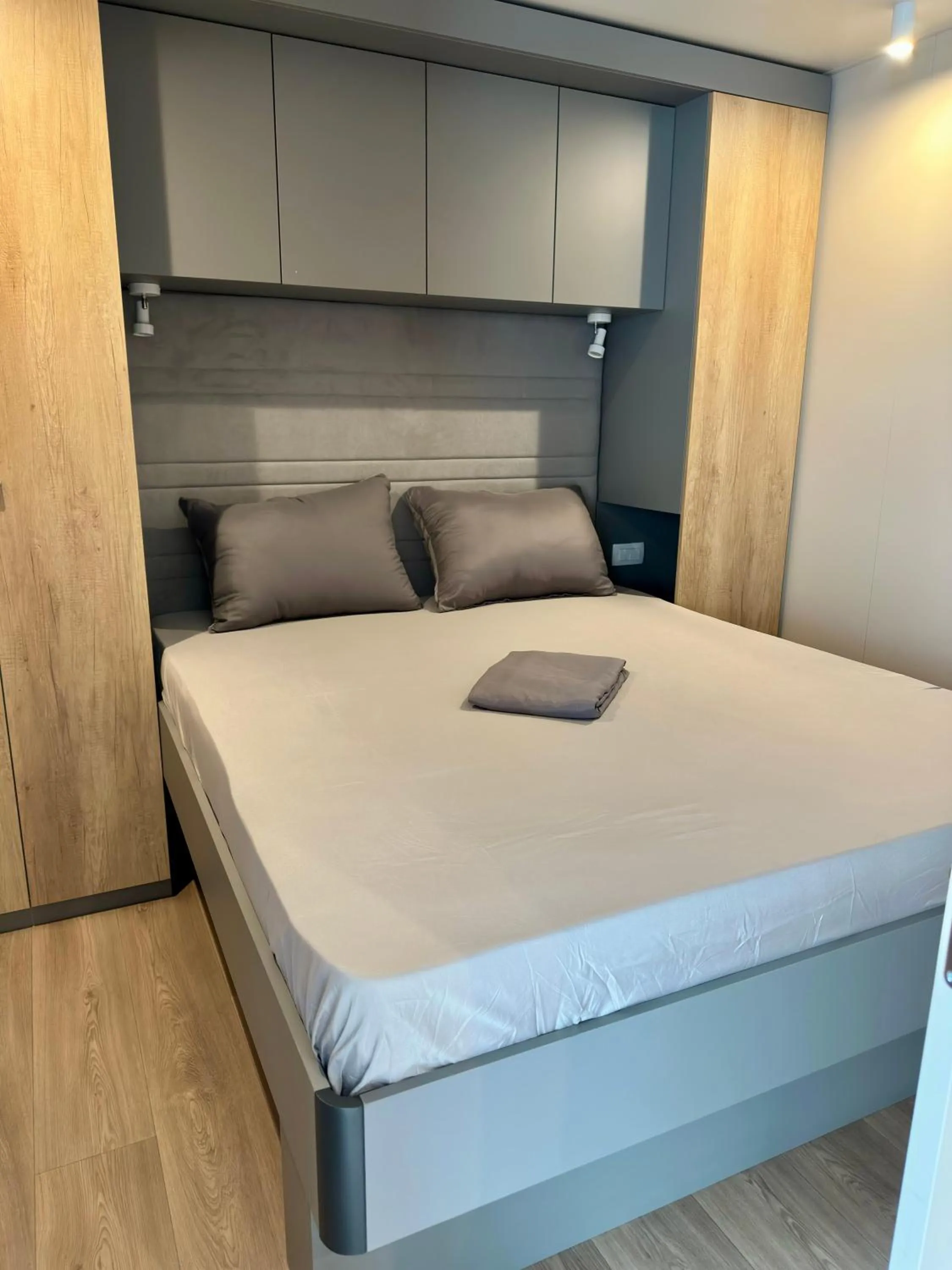 Bed in Kamp Slanik Mobile Homes