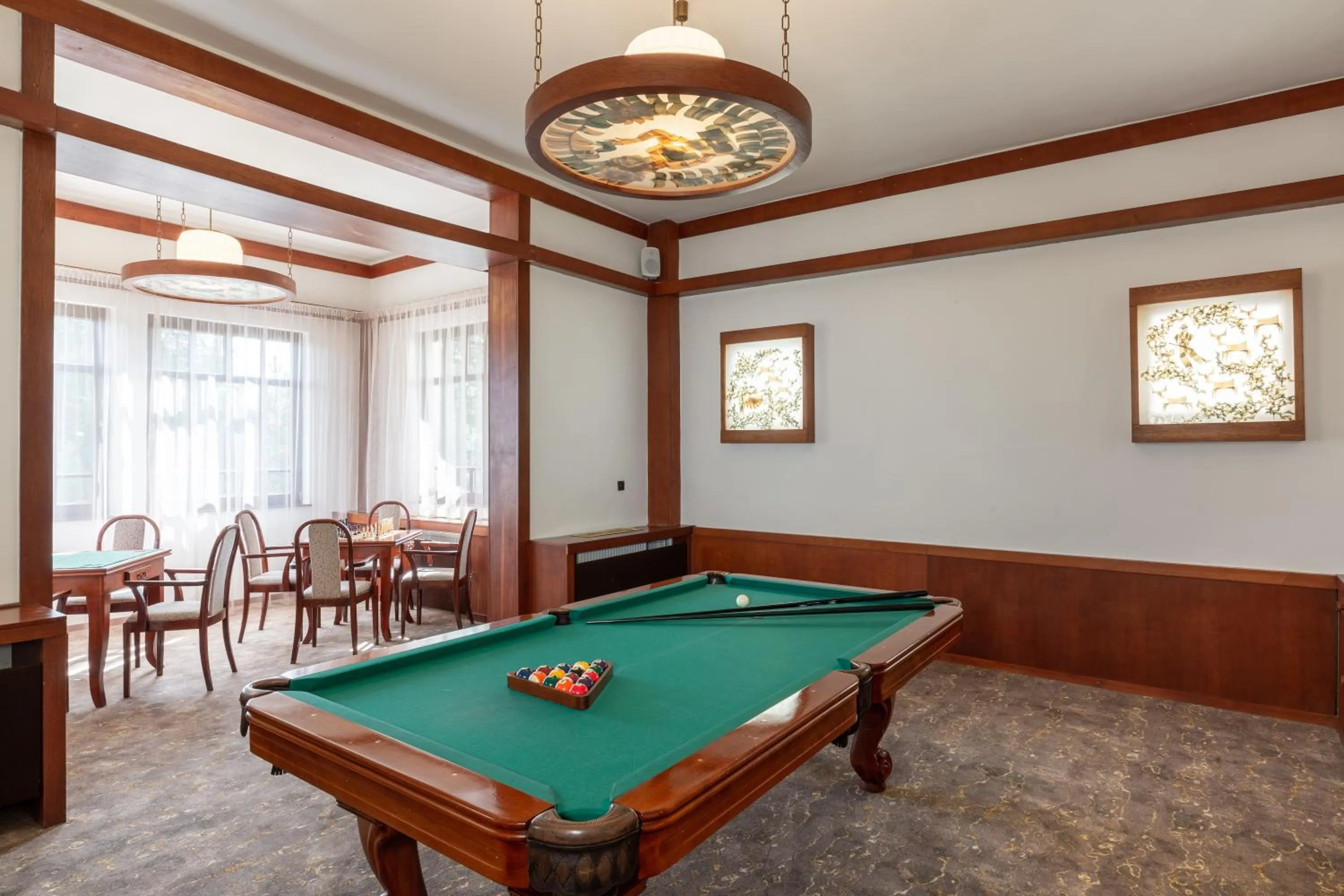 Lounge or bar in APLEND Villa Dr Szontagh Est 1876