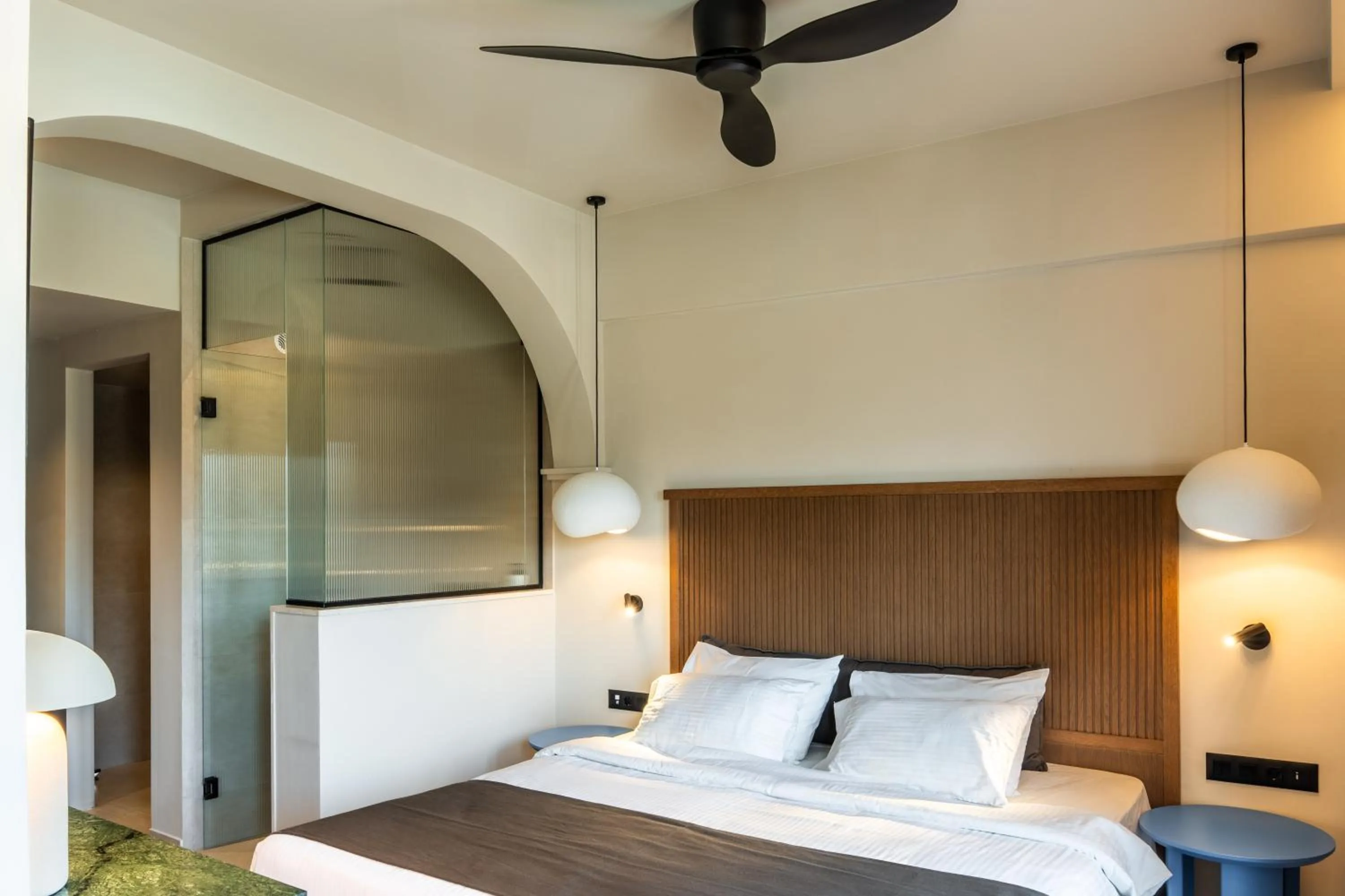 Bed in Astoria Hotel