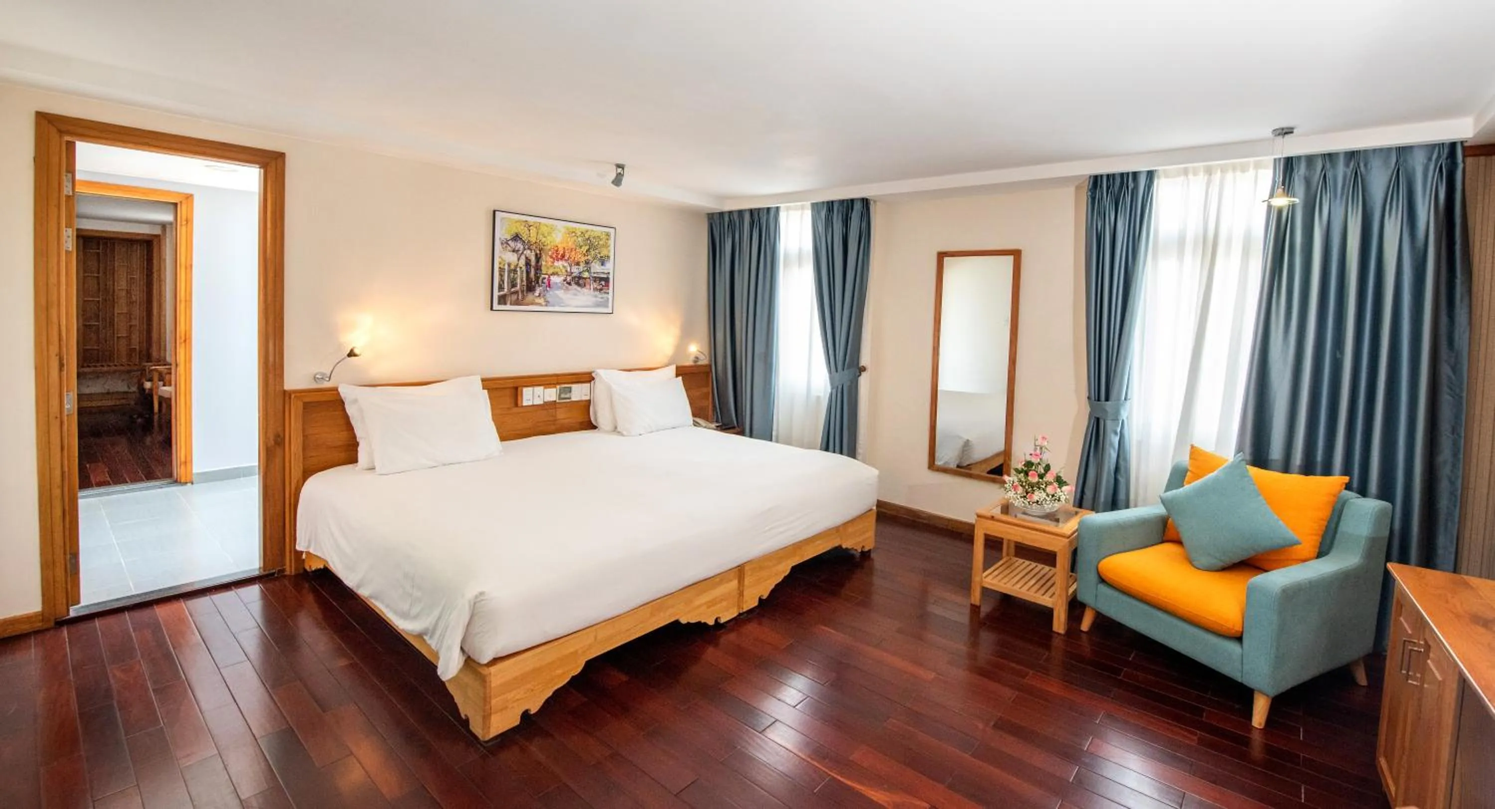 Bedroom, Bed in Romance Hotel