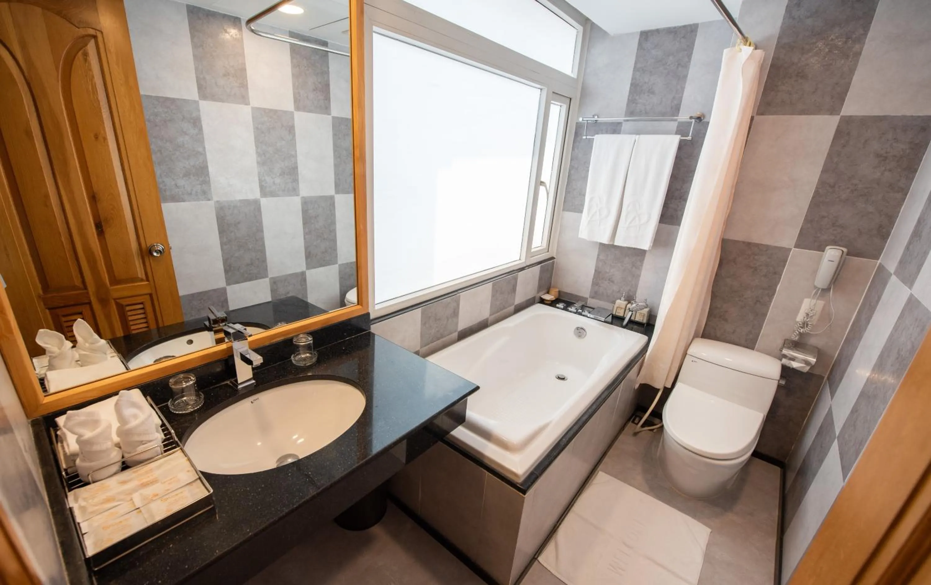 Toilet in Romance Hotel