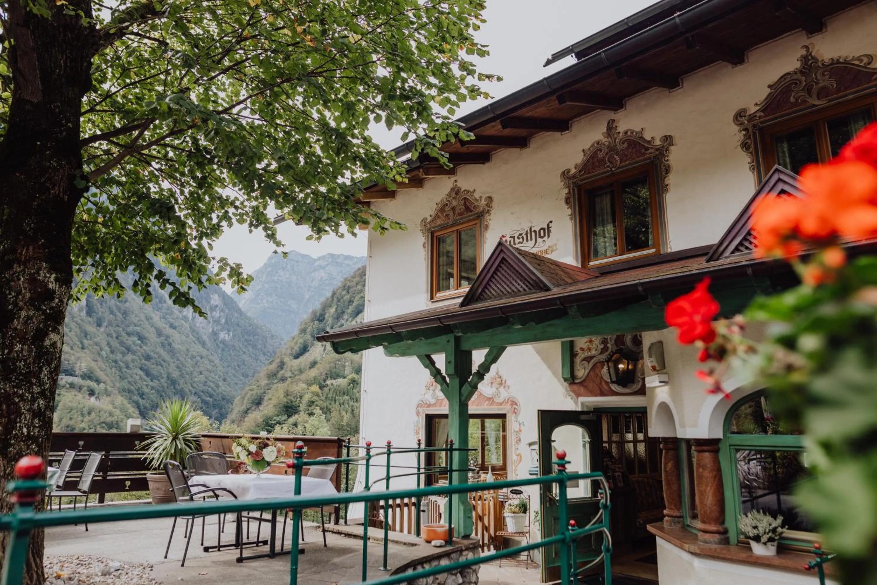 Facade/entrance in Hotel Pass Lueg