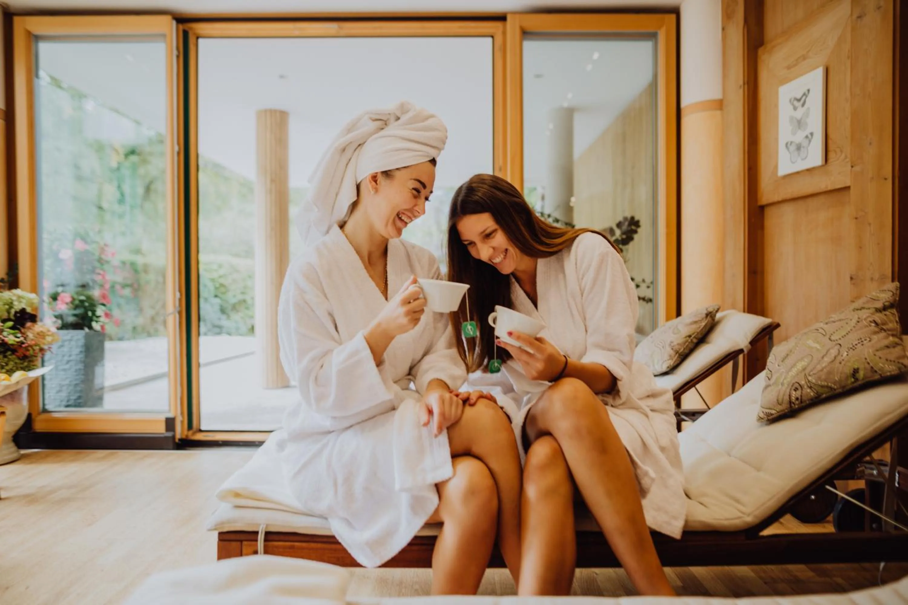 People in Hotel Pass Lueg