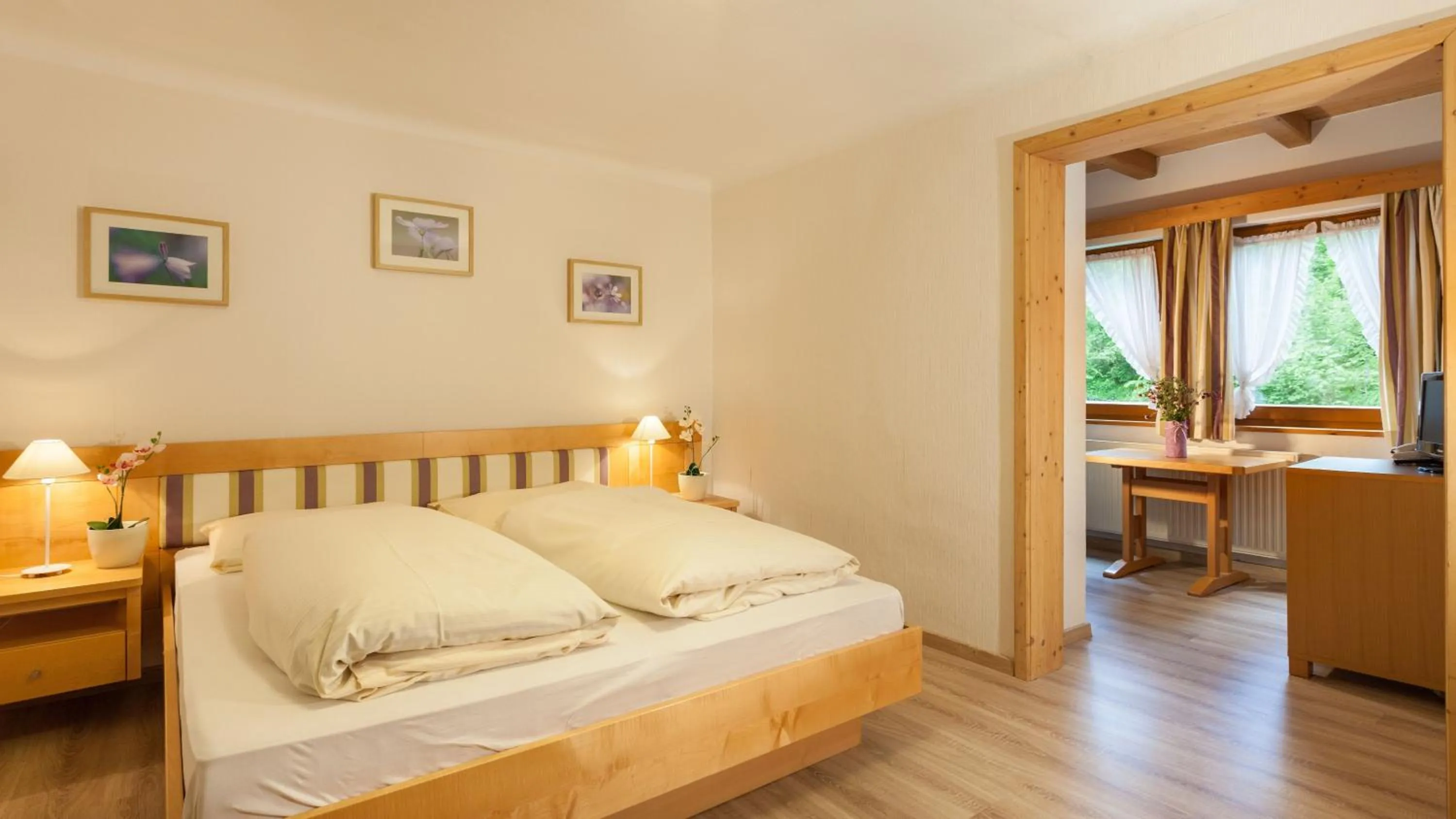 Bed in Hotel Pass Lueg