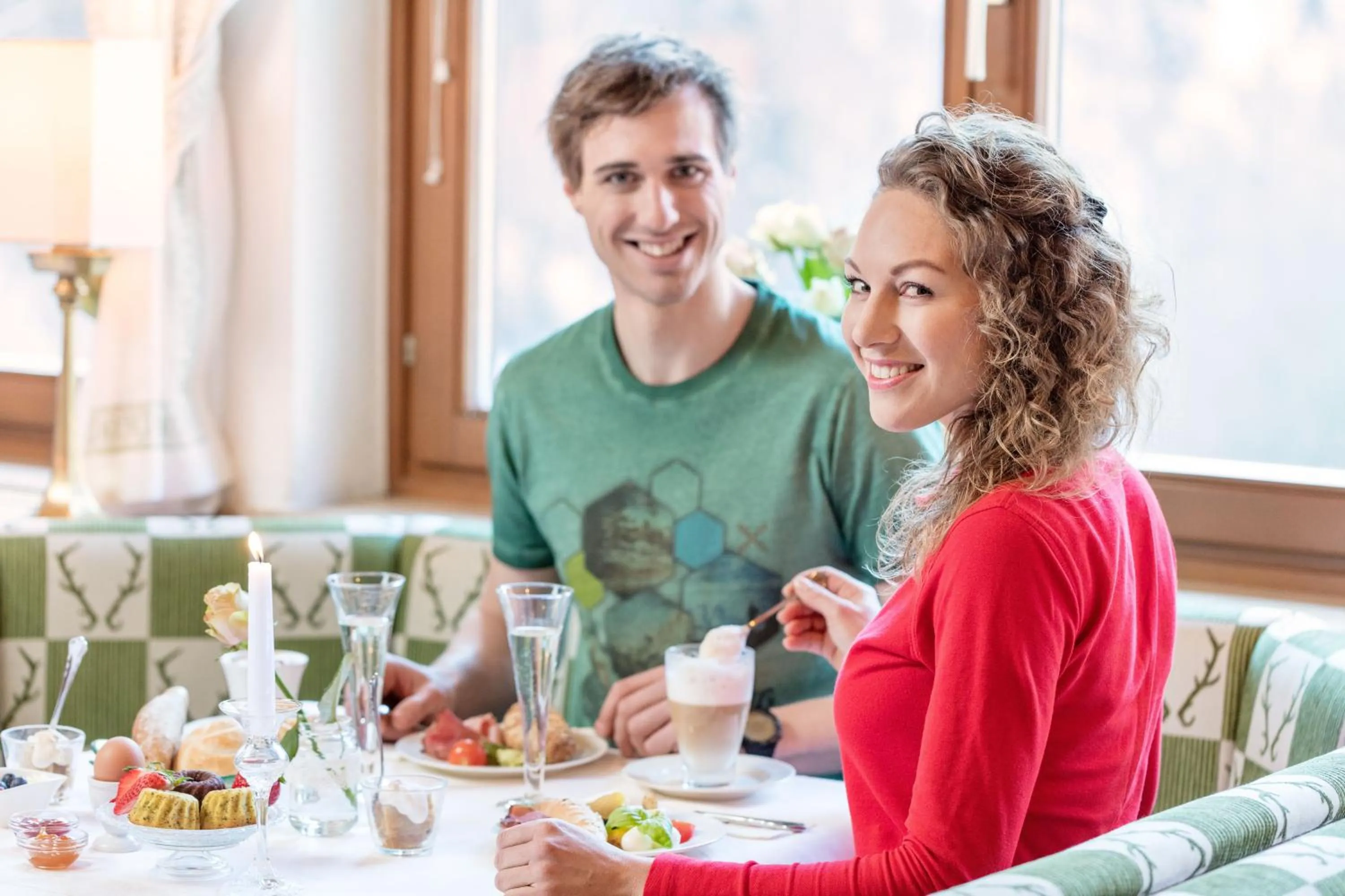 People in Hotel Pass Lueg