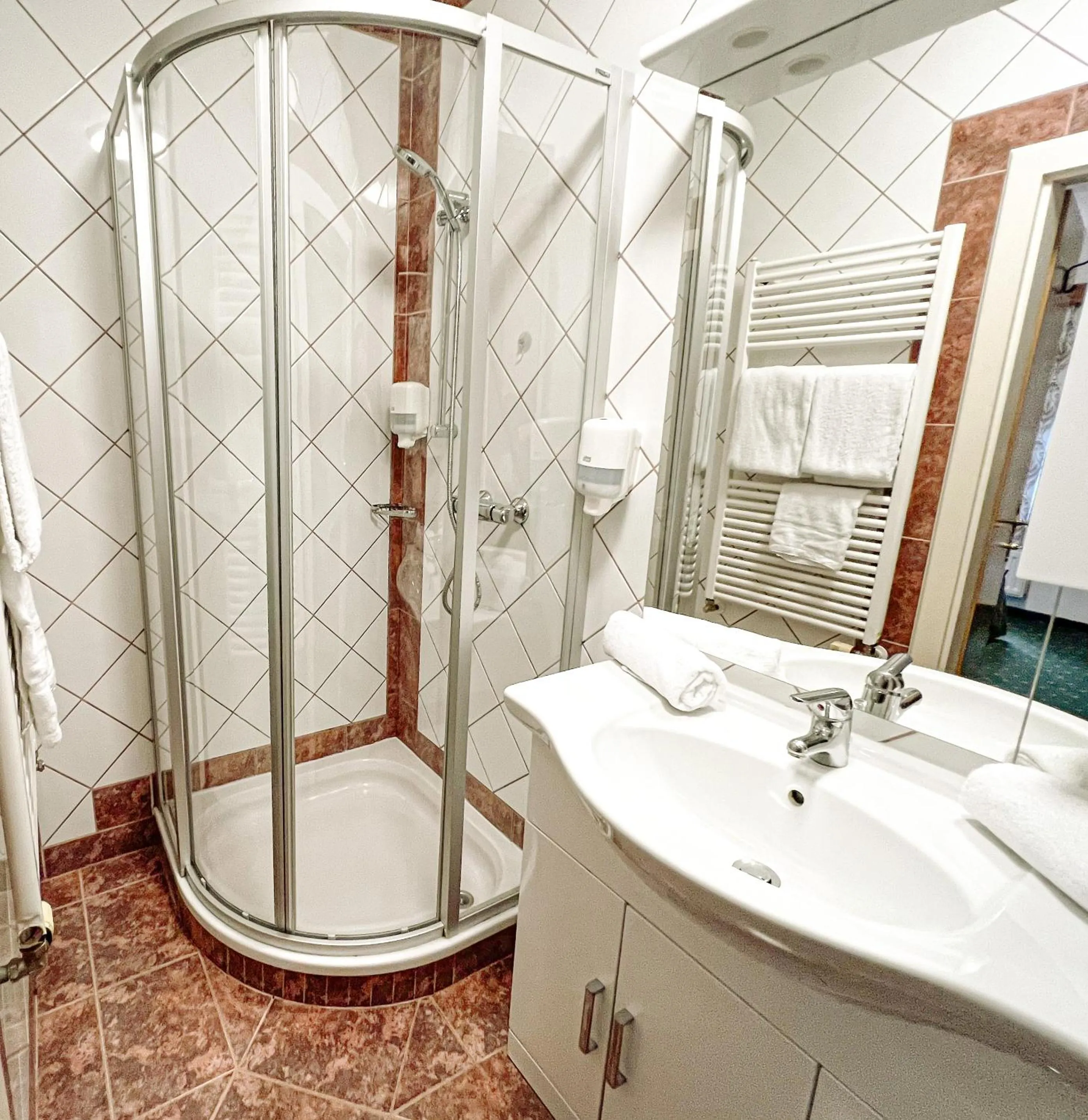 Shower in Hotel Pass Lueg