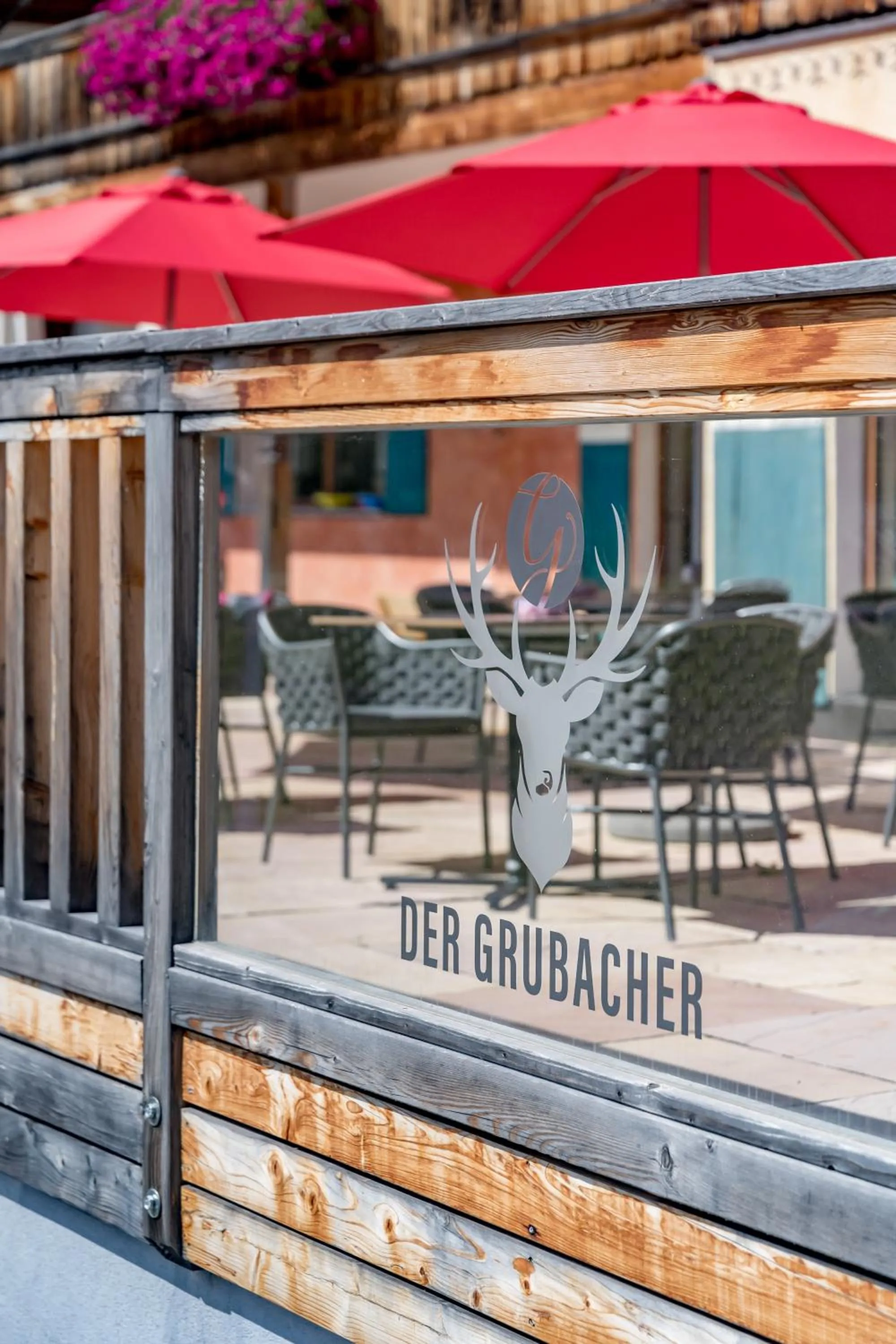 Property logo or sign in Der Grubacher