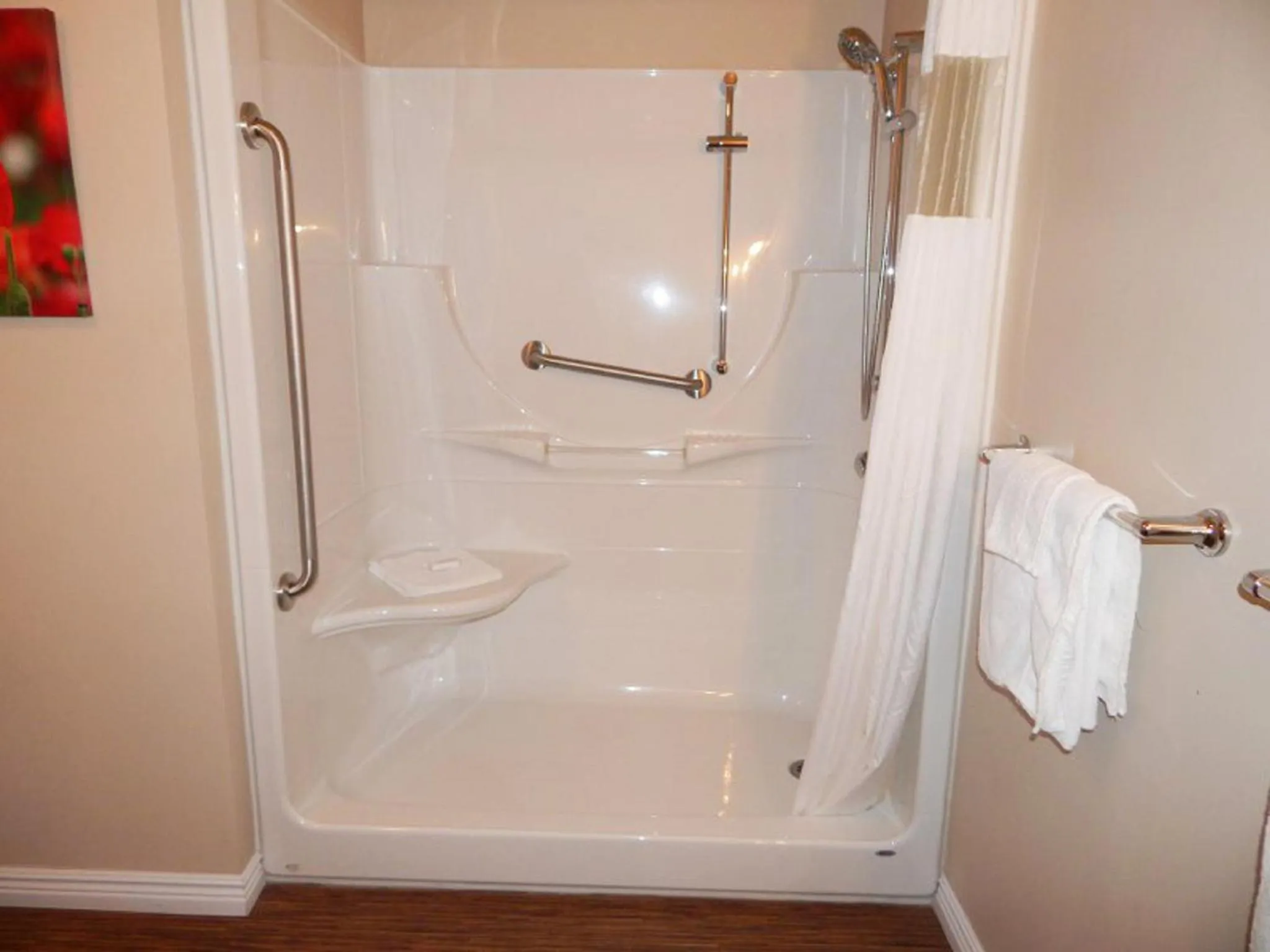 Shower in Hôtel-Motel 1212