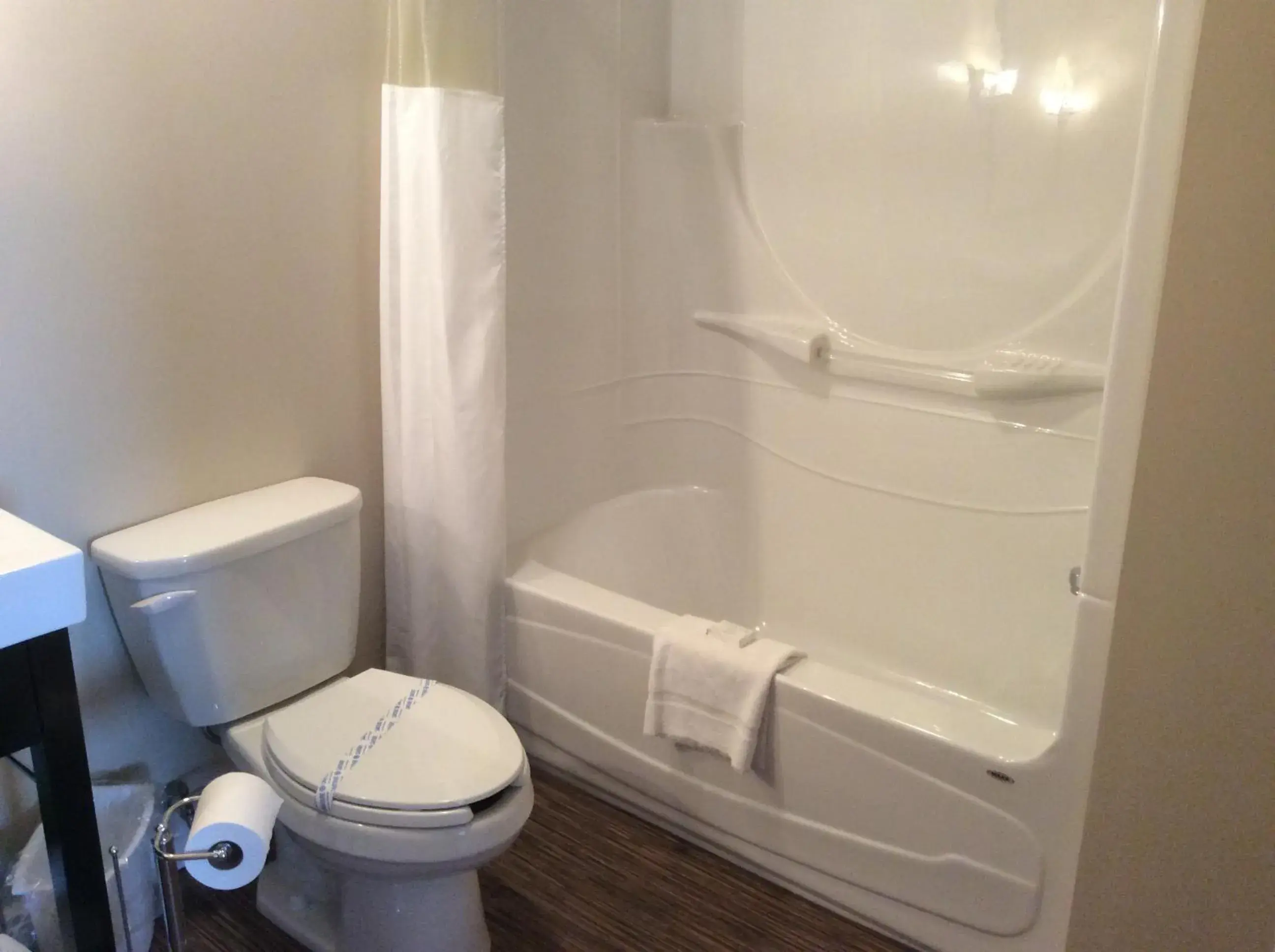 King Suite in Hôtel-Motel 1212 King Suite in Hôtel-Motel 1212