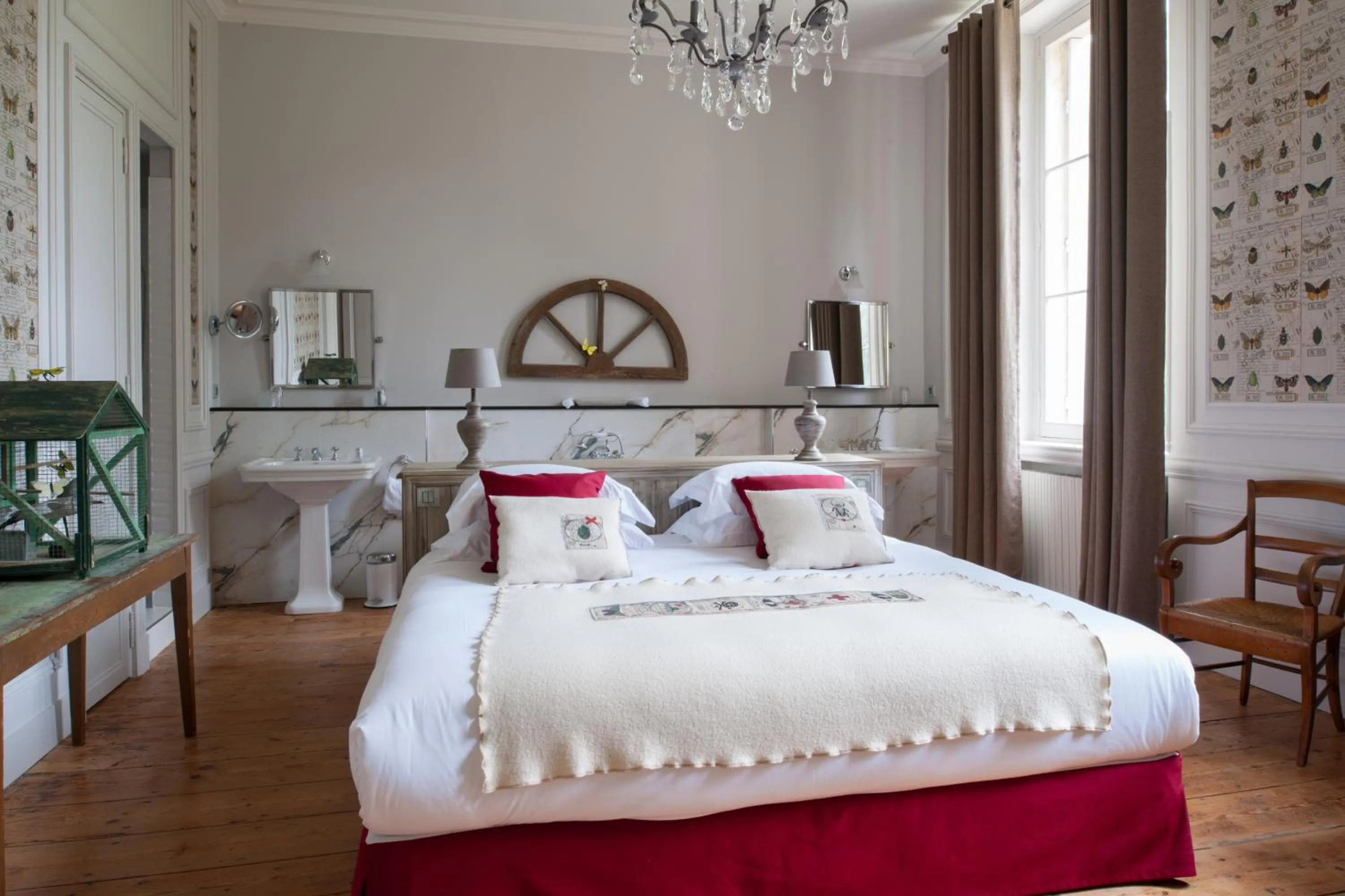 Bedroom, Bed in Les Sources de Caudalie