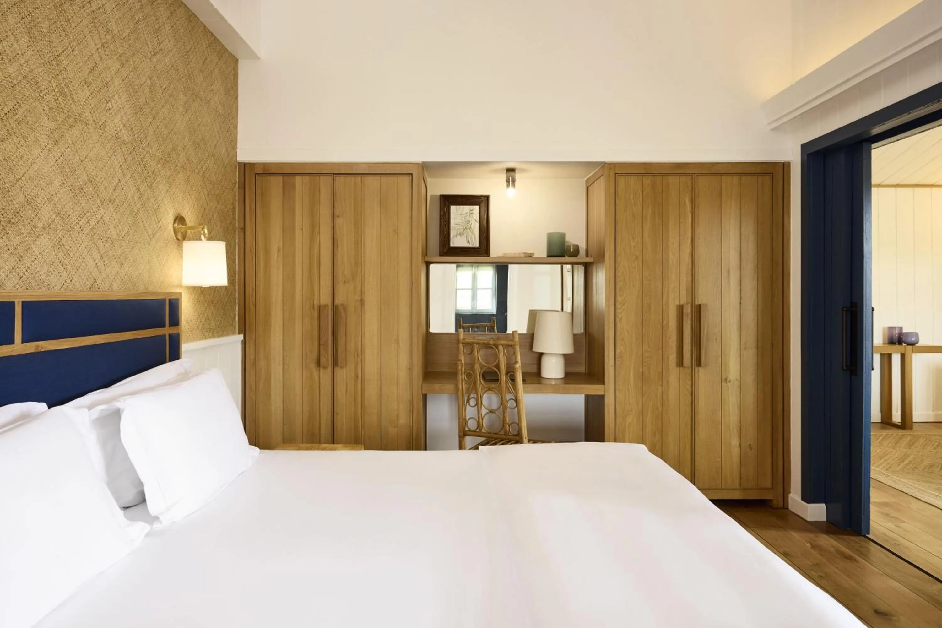 Bedroom, Bed in Les Sources de Caudalie