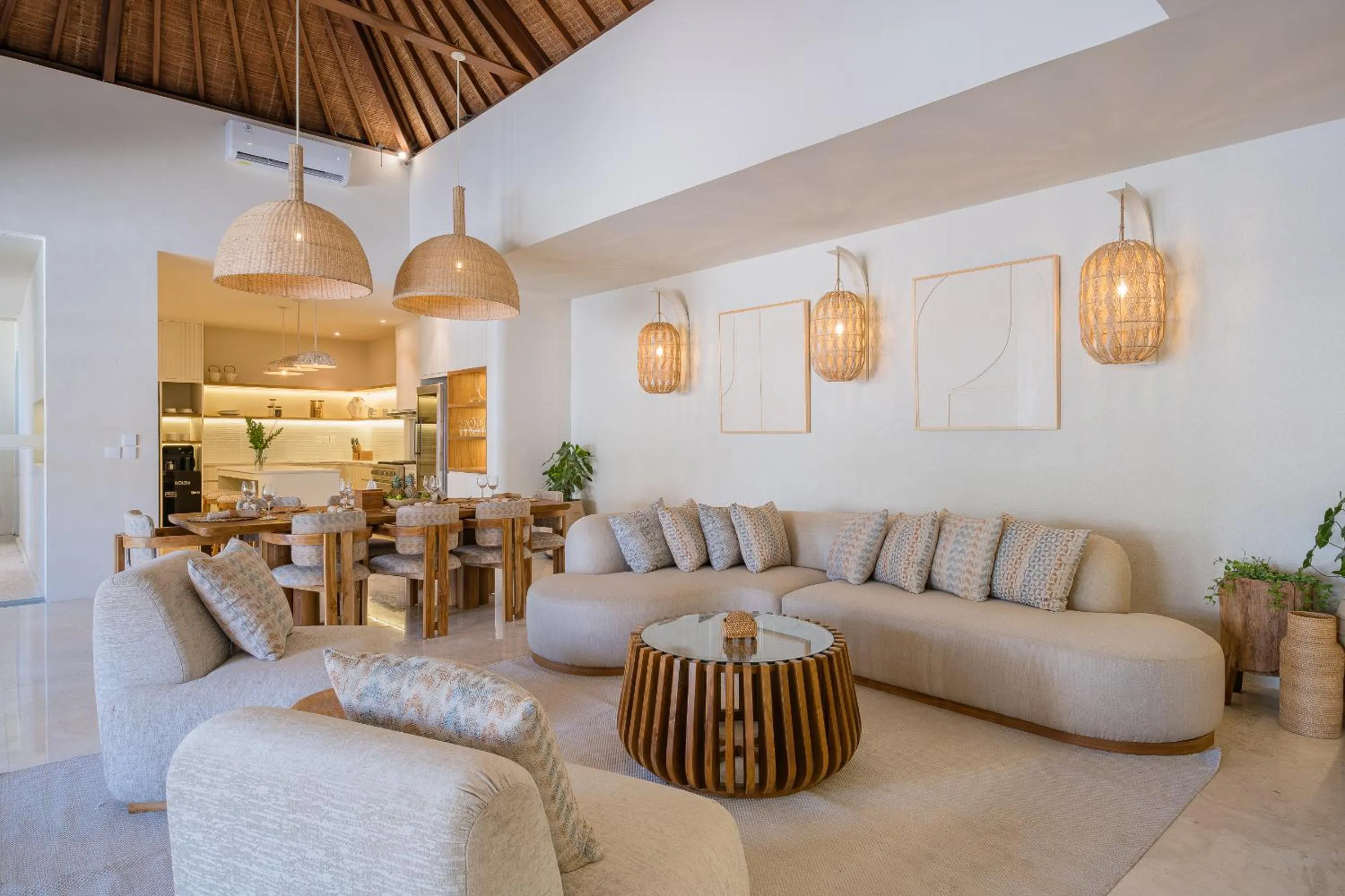 Kitchen or kitchenette in Akara Villa