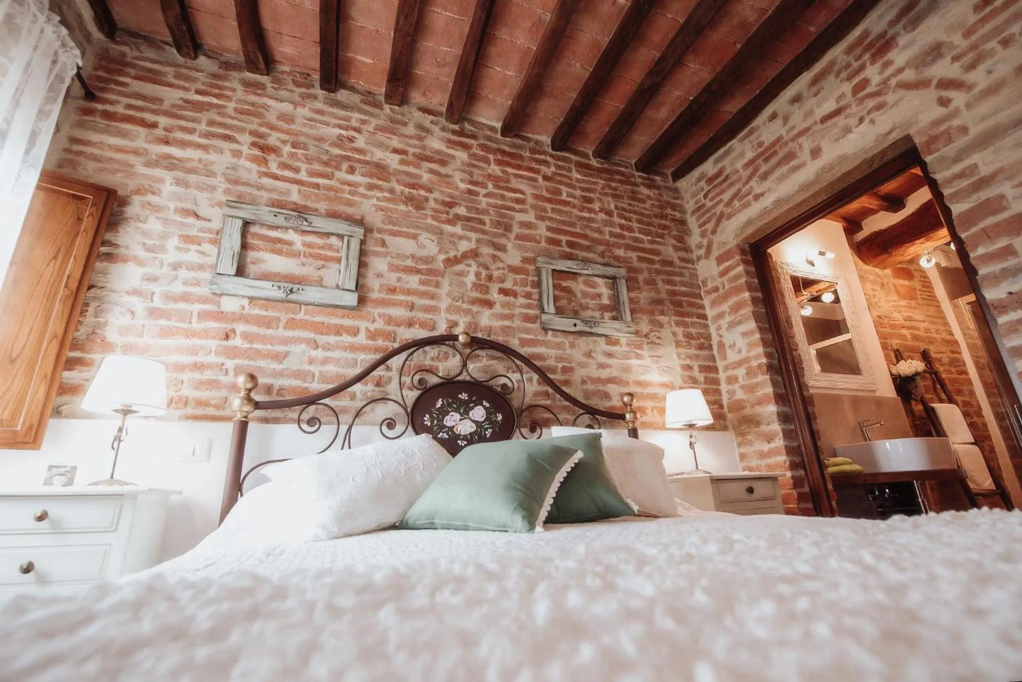 Photo of the whole room, Bed in Antica Torre del Borgo