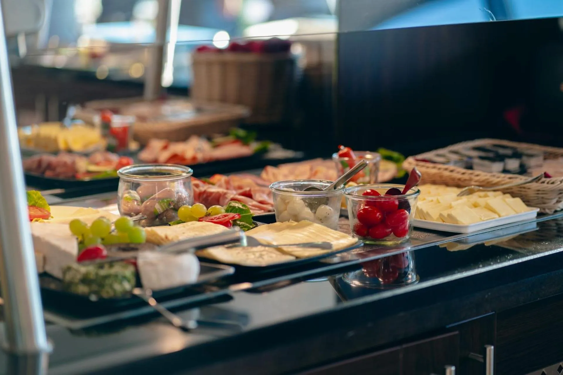 Food and drinks in Aspire AcarA Oldenburg, Trademark Collection by Wyndham