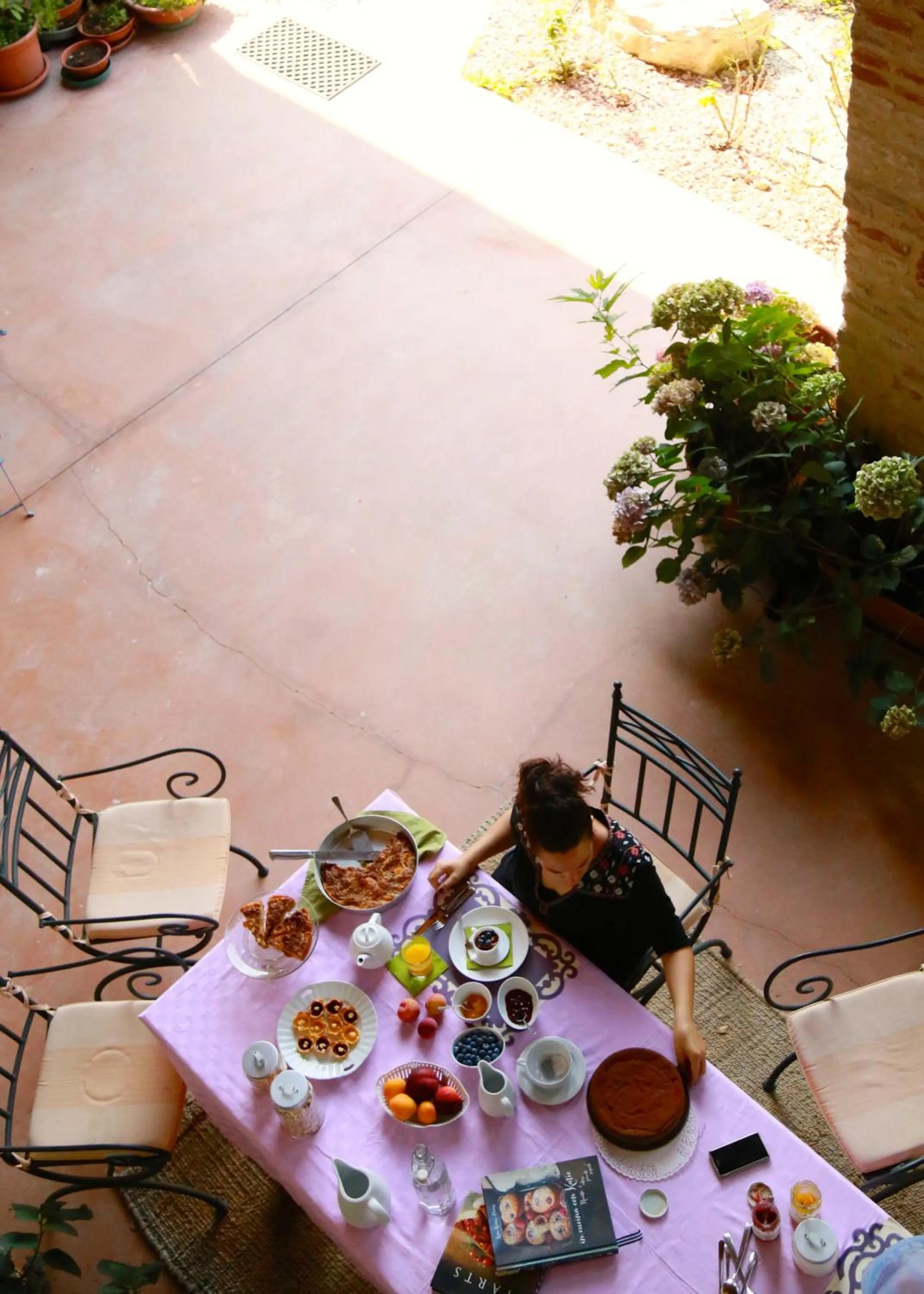 Breakfast in LE TRE ARTI B&B