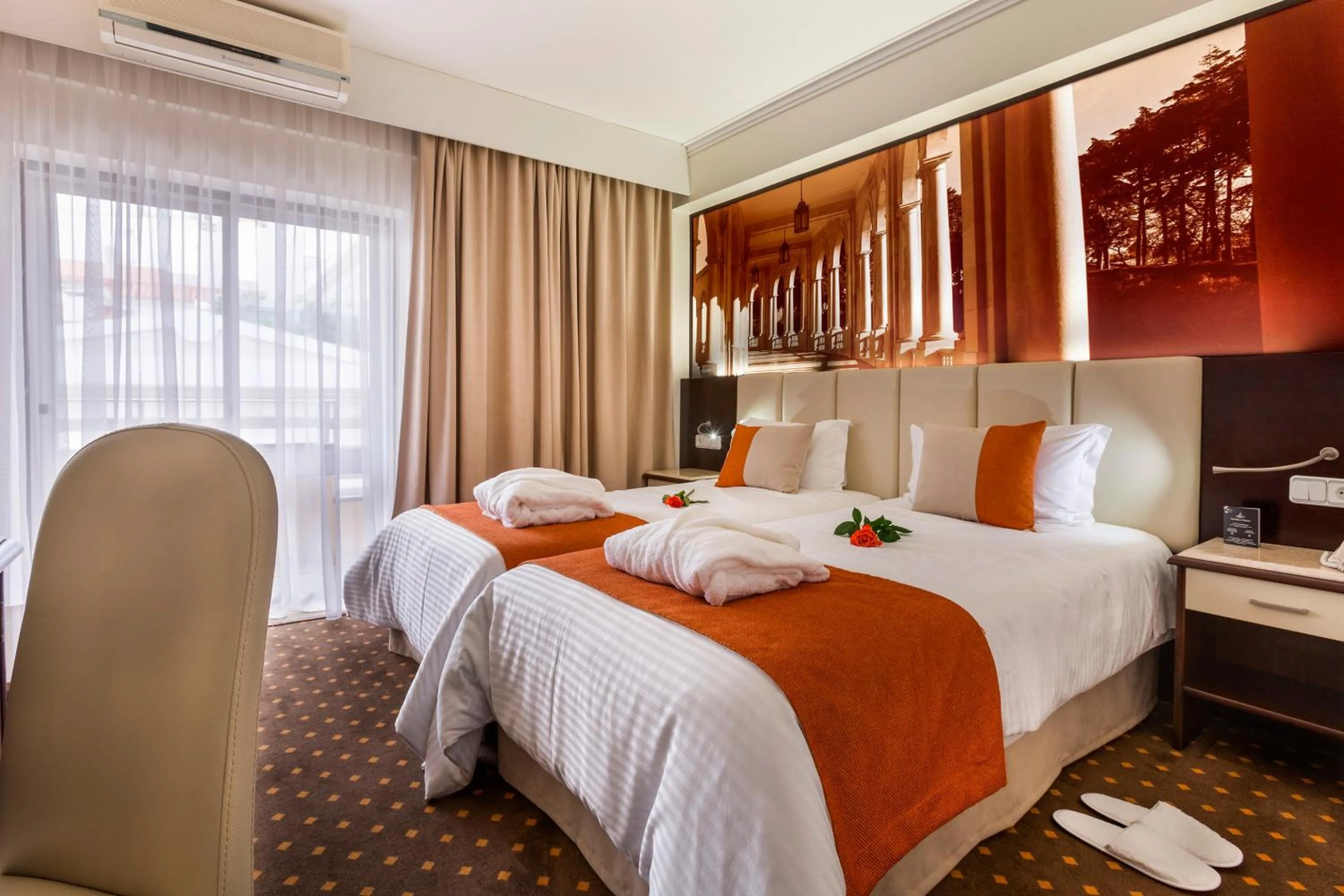 Bedroom, Bed in Avenida de Fatima