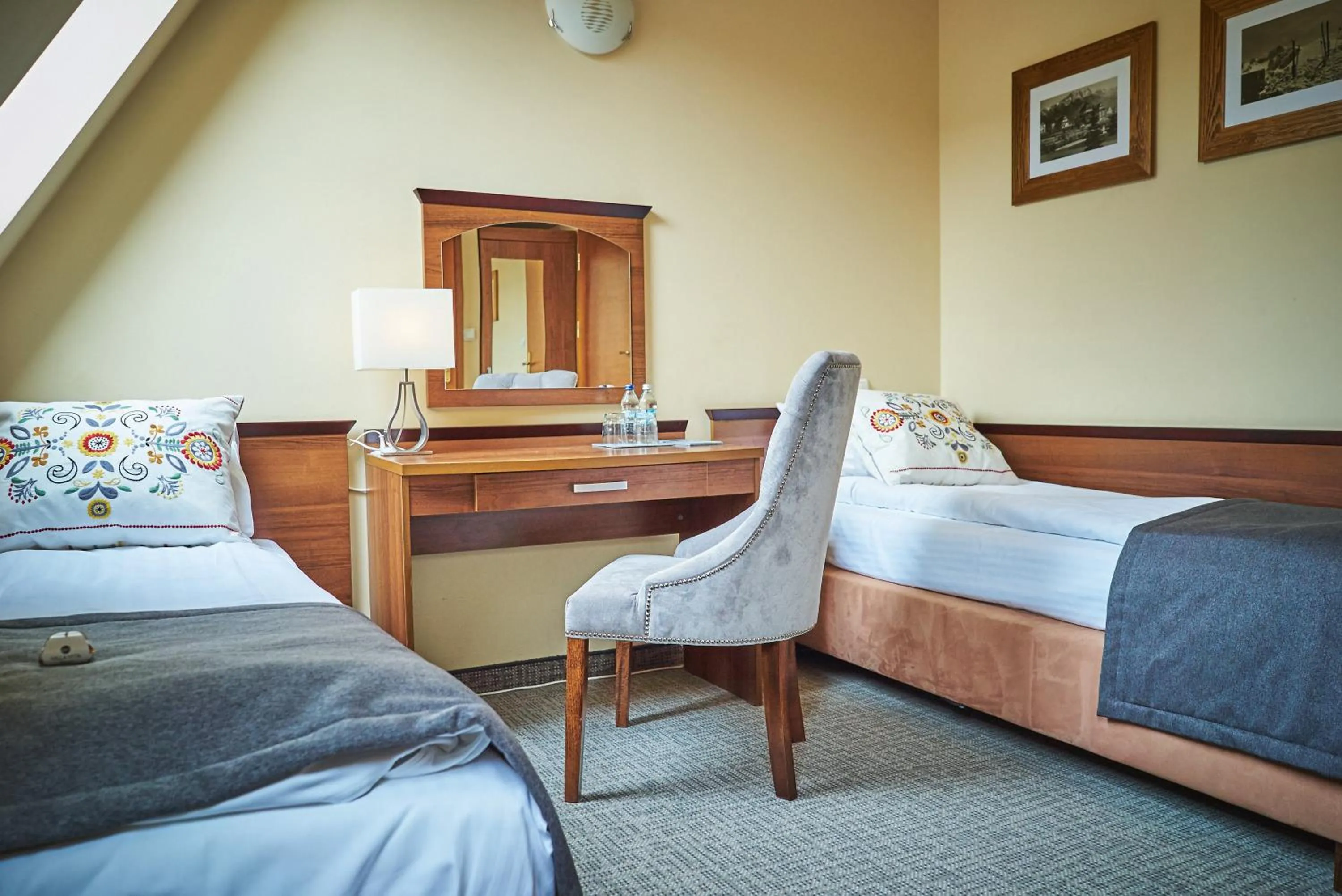 Photo of the whole room, Bed in Villa Vita Krupówki