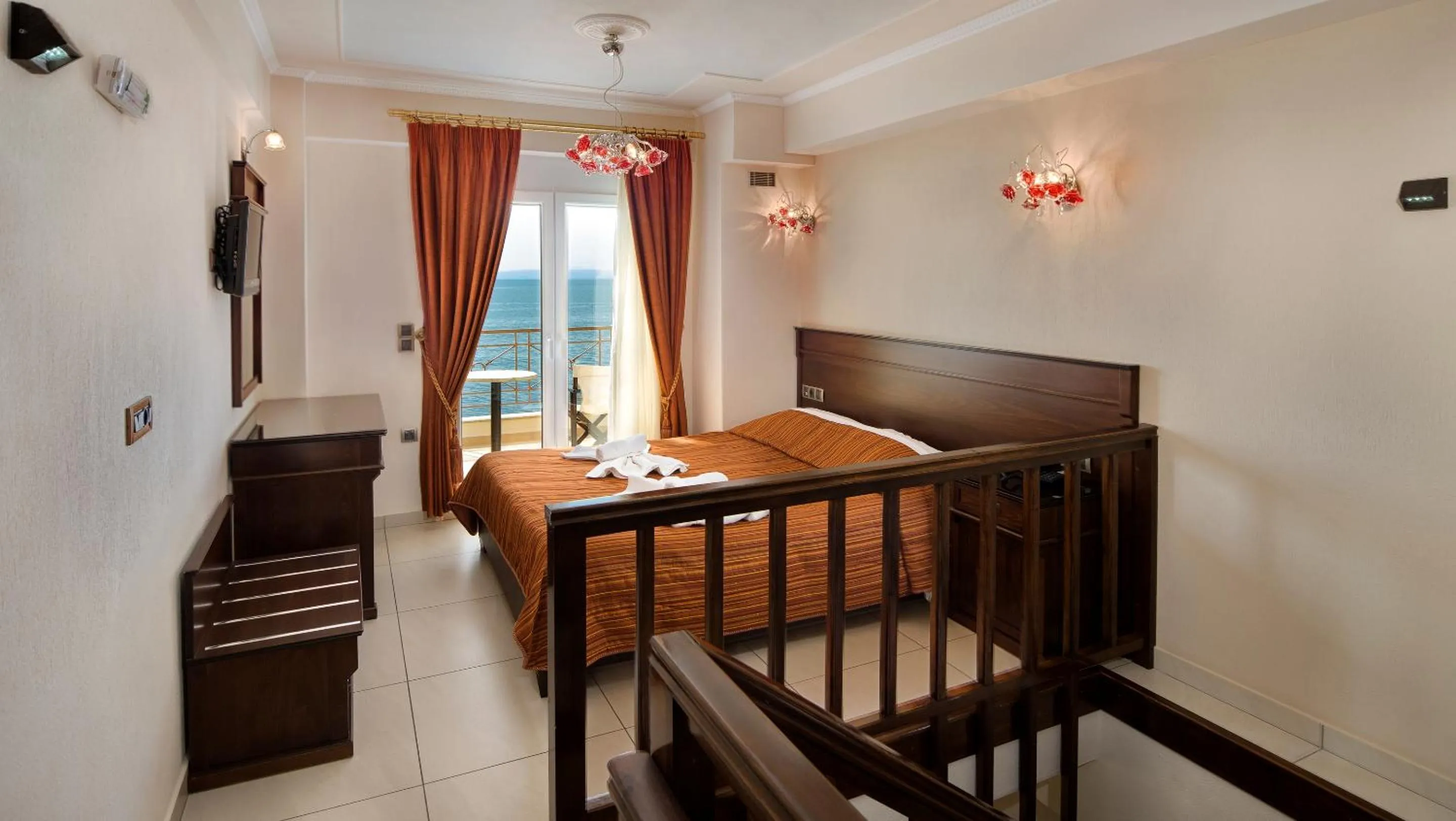 Day, Bed in Ilia Mare