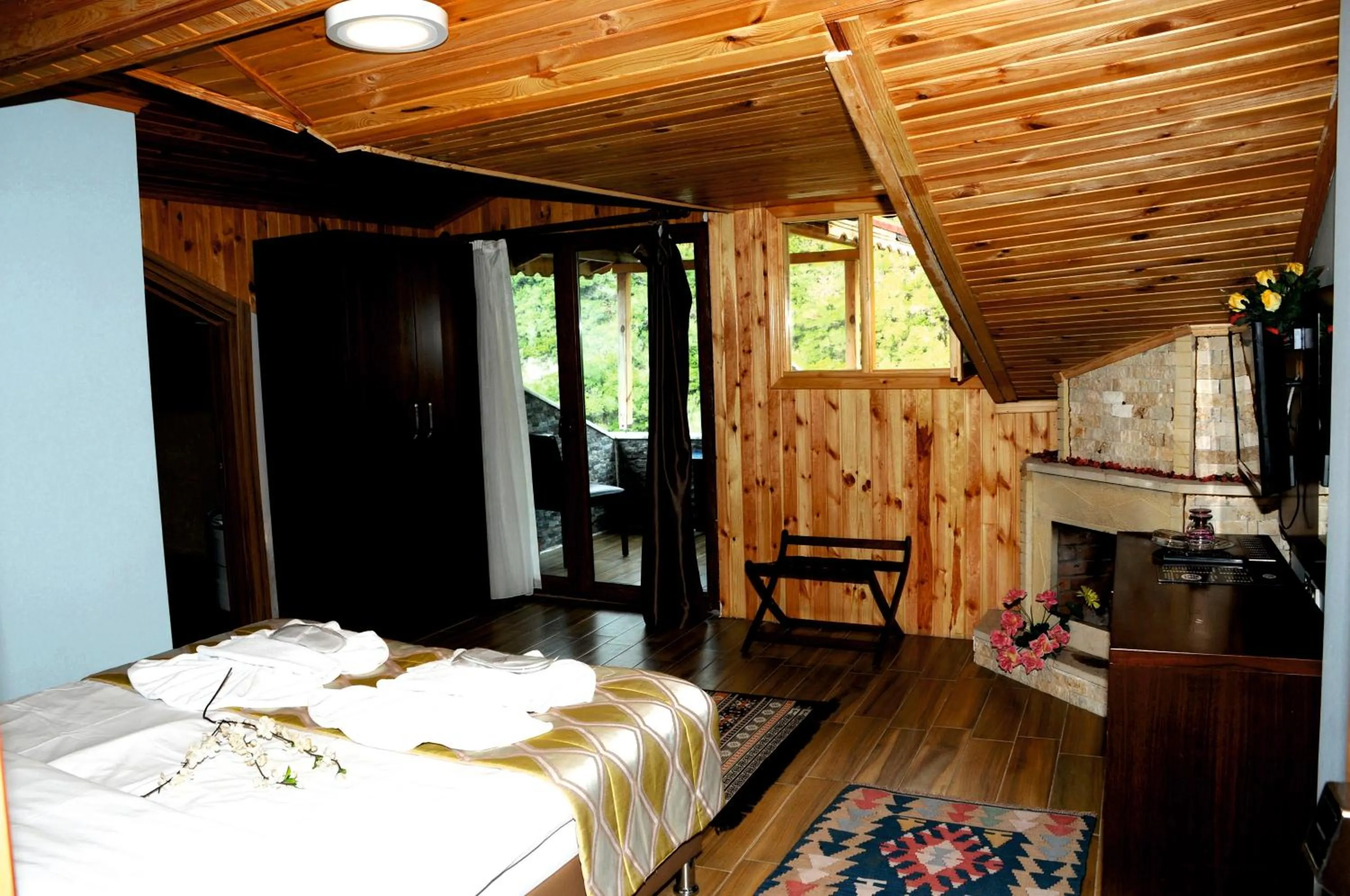 Bed in Hill River Hotel