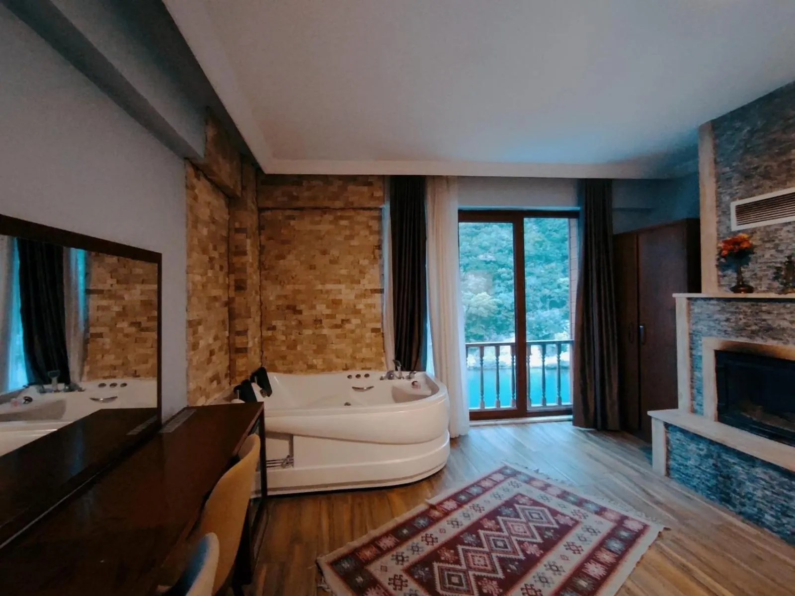 Bed in Hill River Hotel