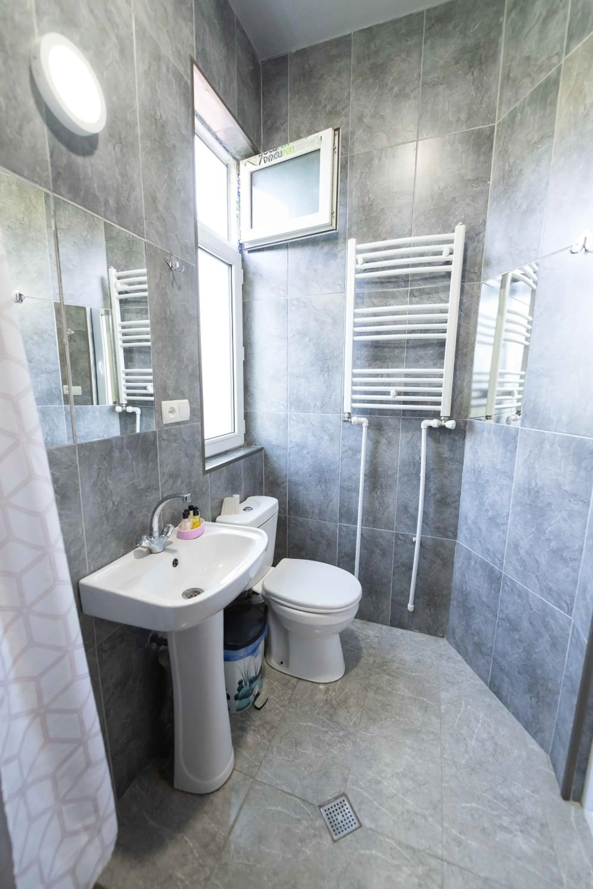 Shower in Anna's Guest House