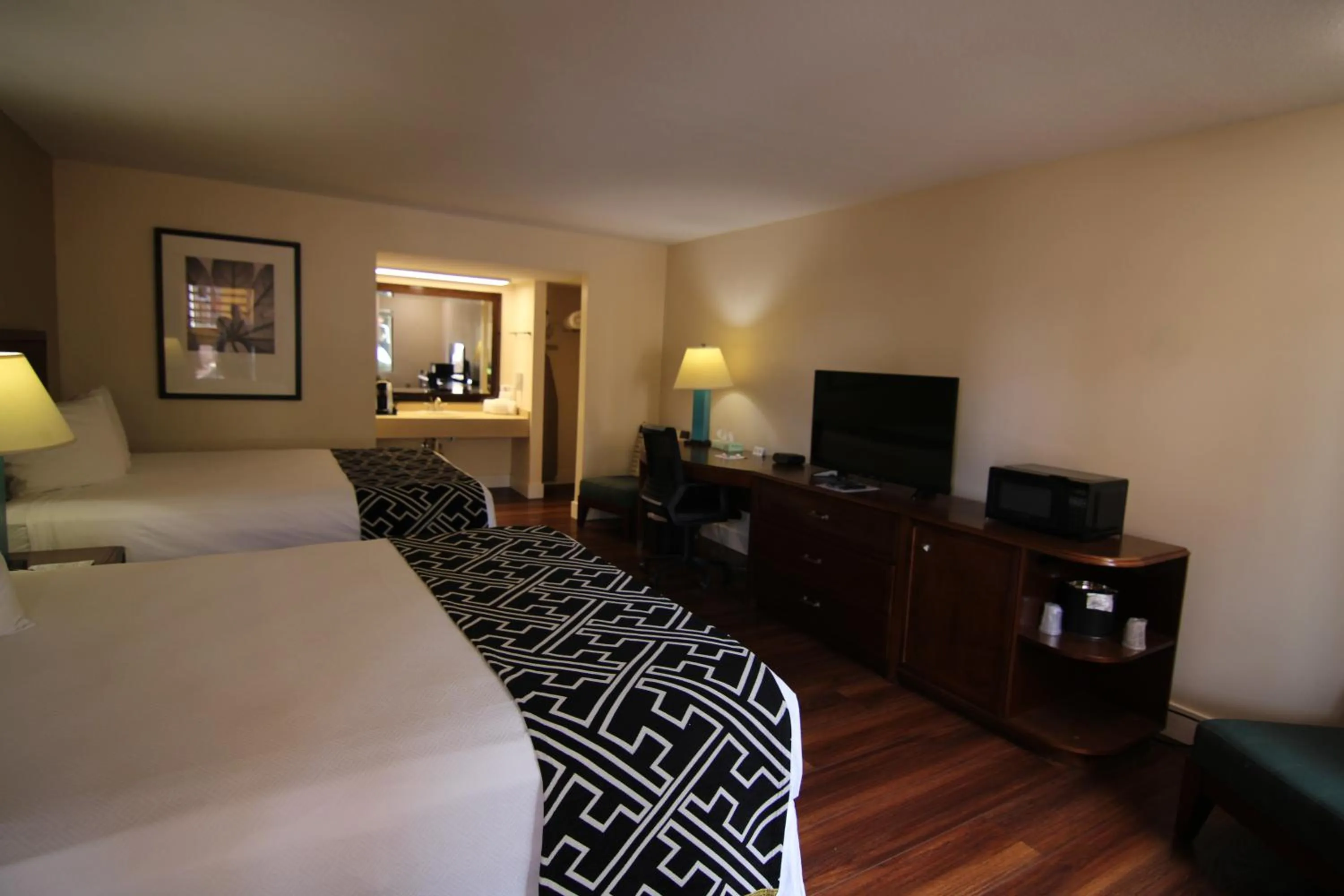 Bed in Central Motel - Inverness