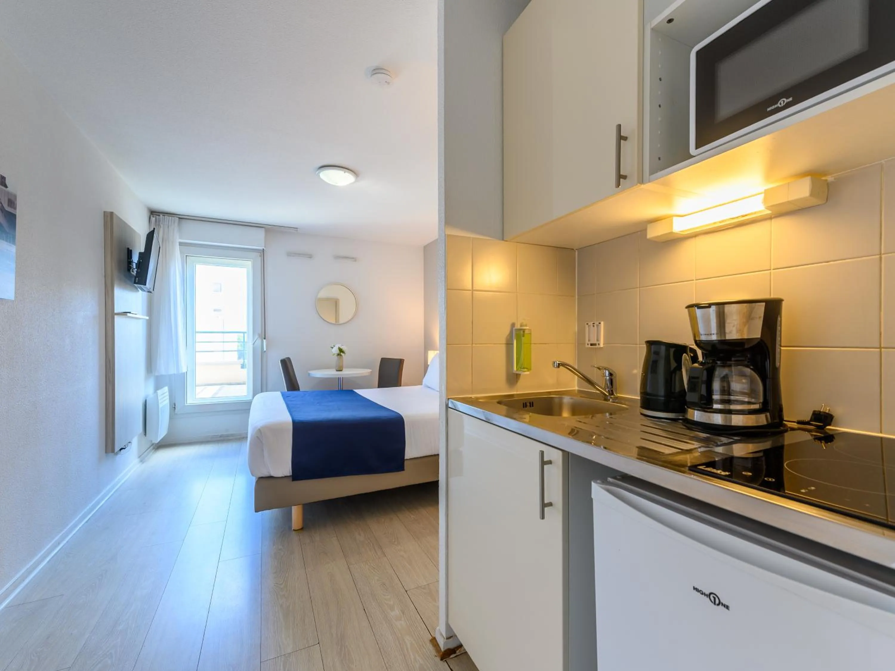 Bedroom, Bed in Séjours & Affaires Pantin Charles De Gaulle