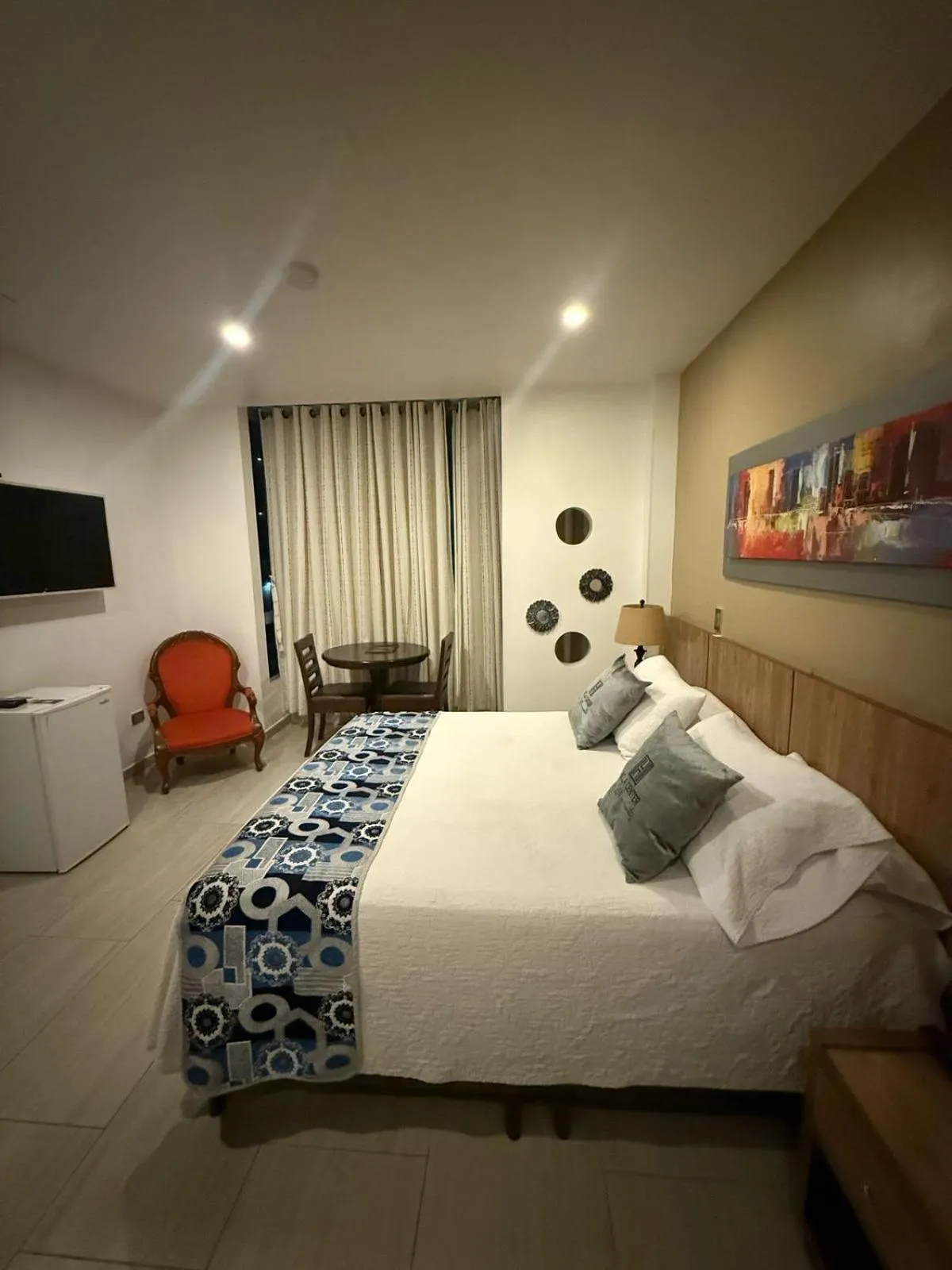 Bed in Hotel Ucla Center