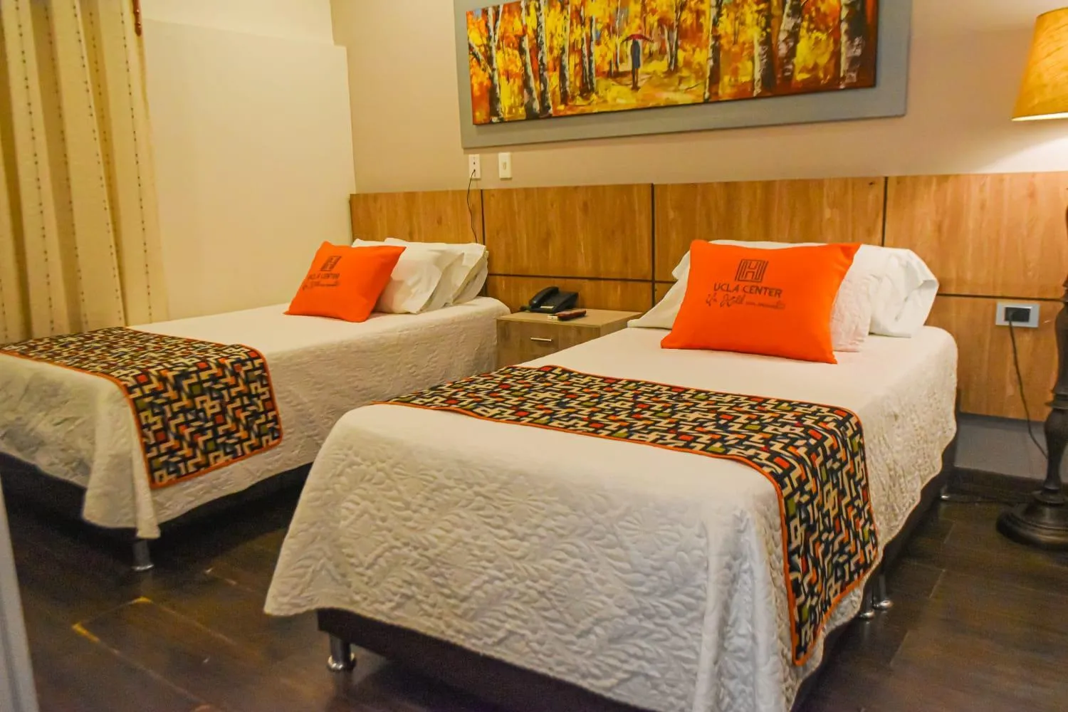 Bed in Hotel Ucla Center