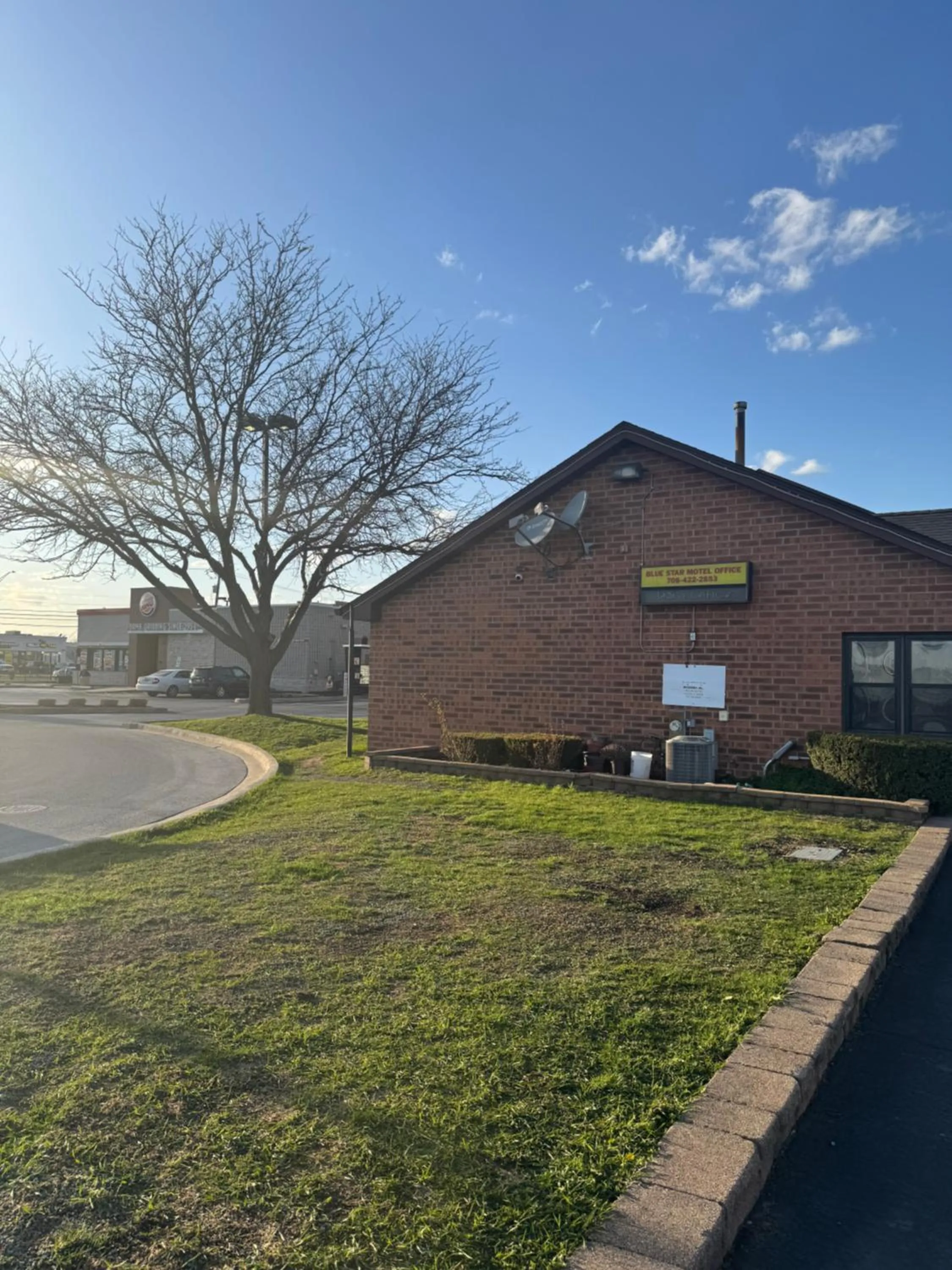 Property building in Blue Star Motel