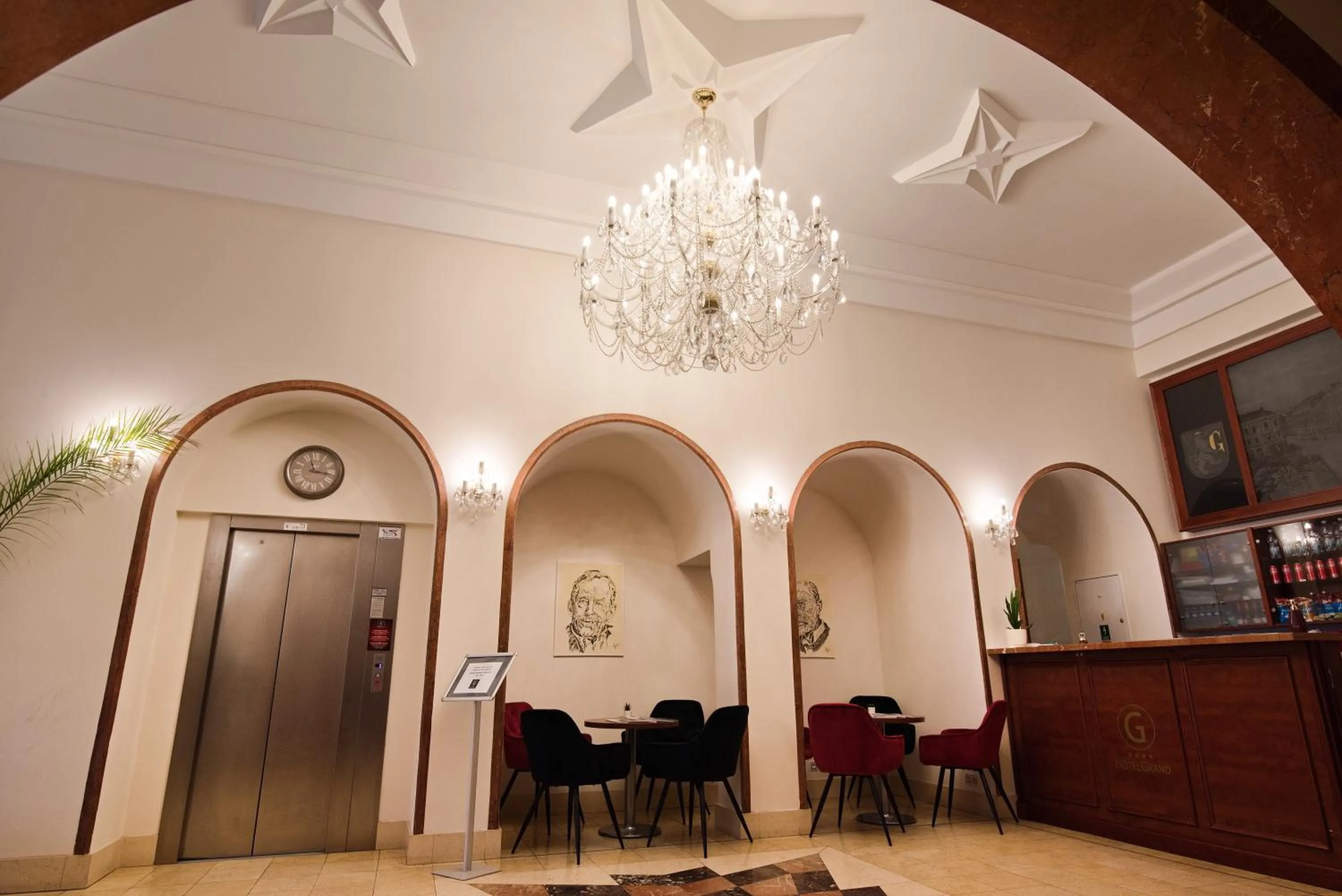 Lobby or reception in Hotel Grand