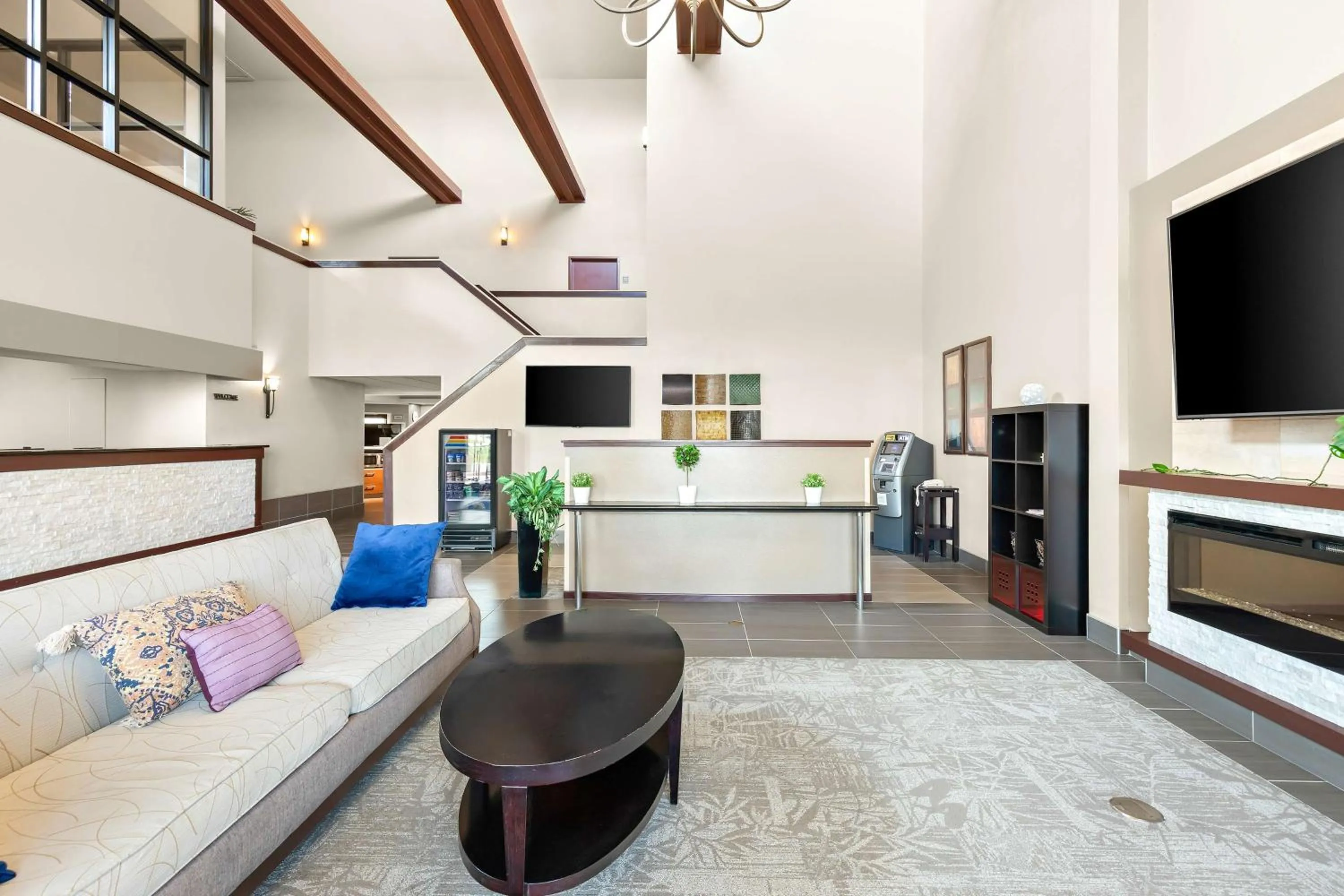 Lobby or reception in Best Western West Towne Suites