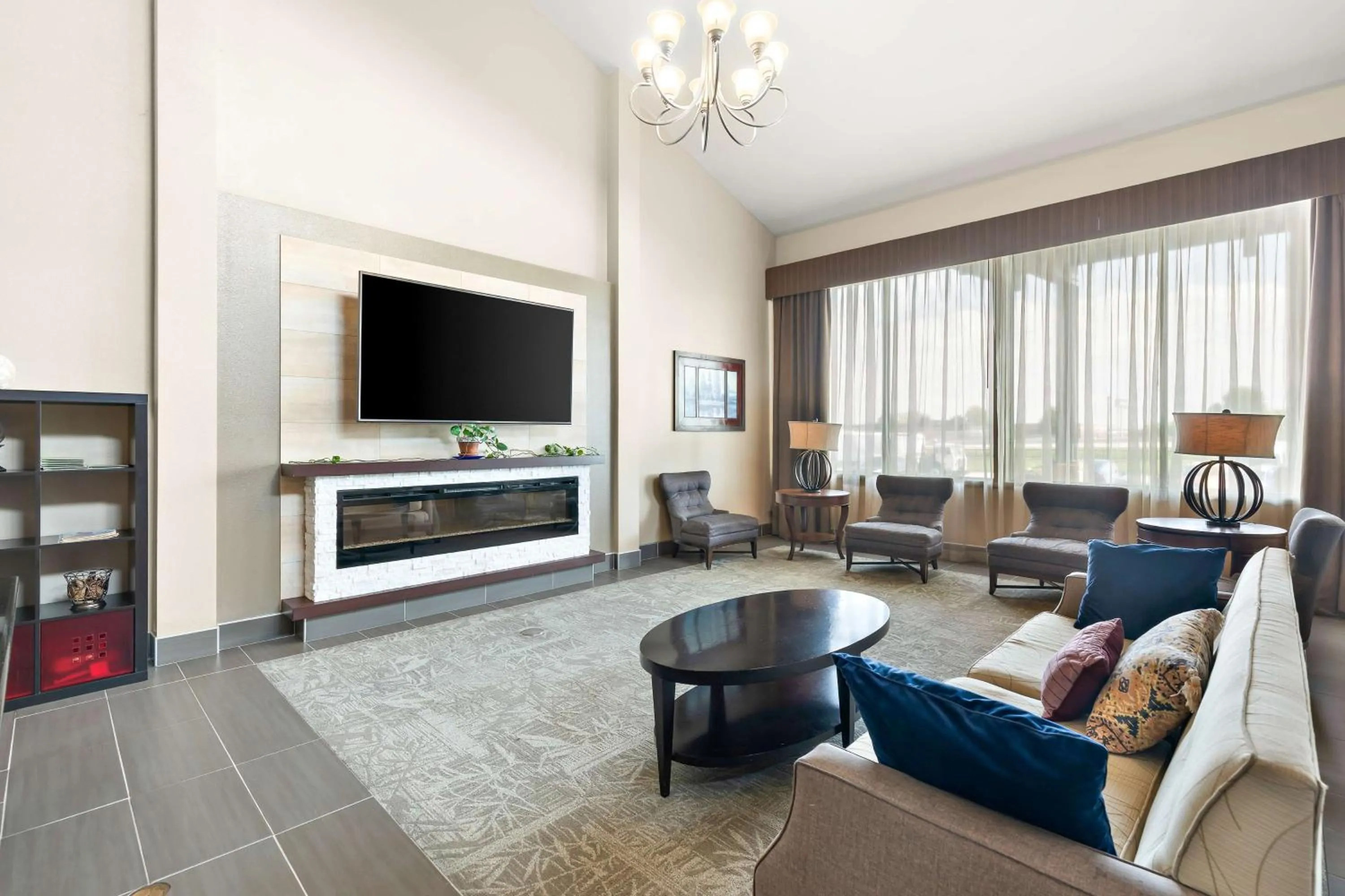 Lobby or reception in Best Western West Towne Suites