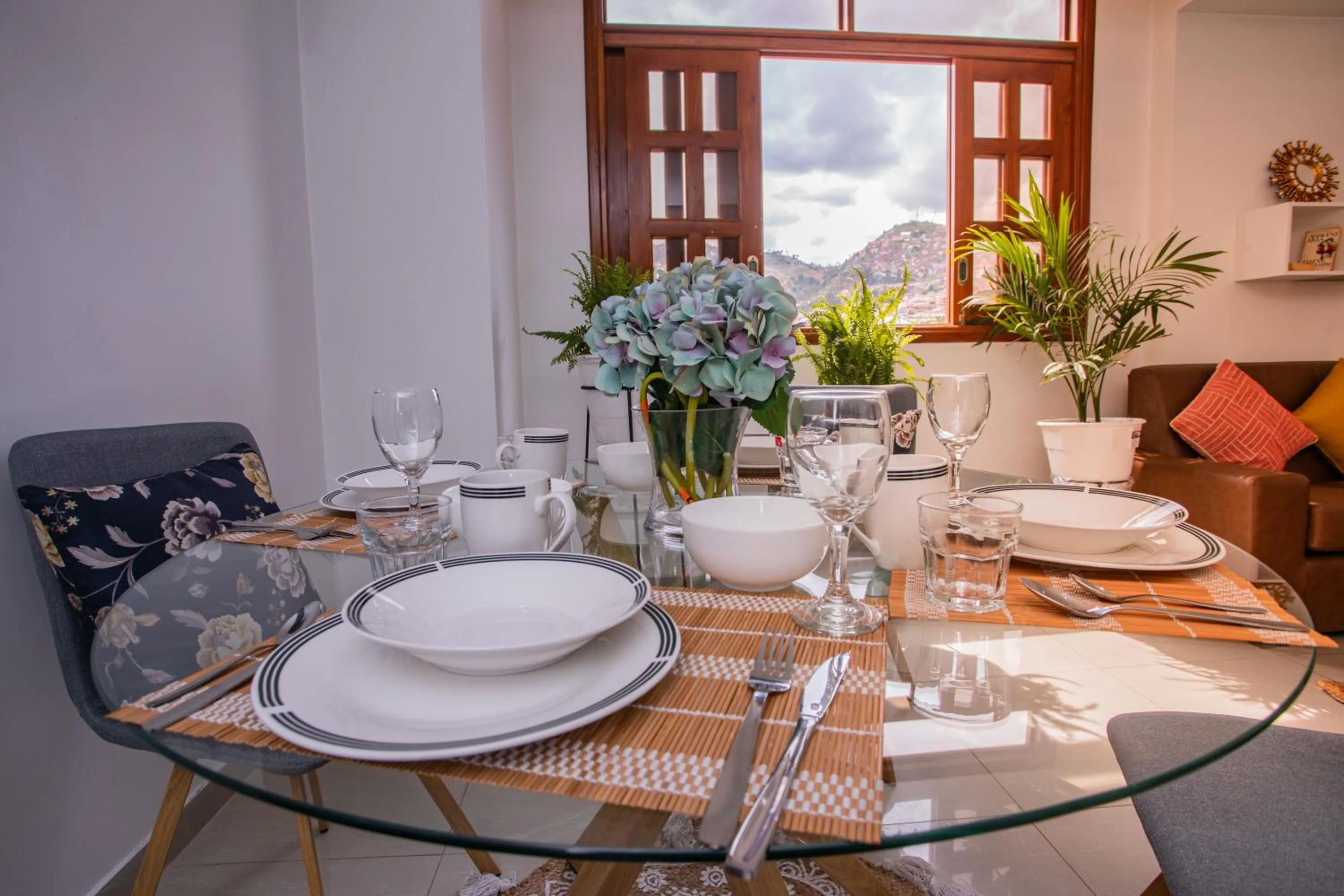 Dining area in Cozy Room Cusco