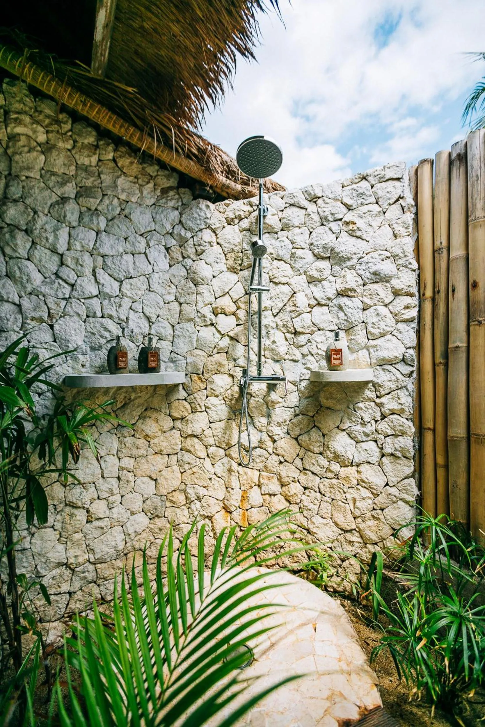 Shower in Majo Private Villas