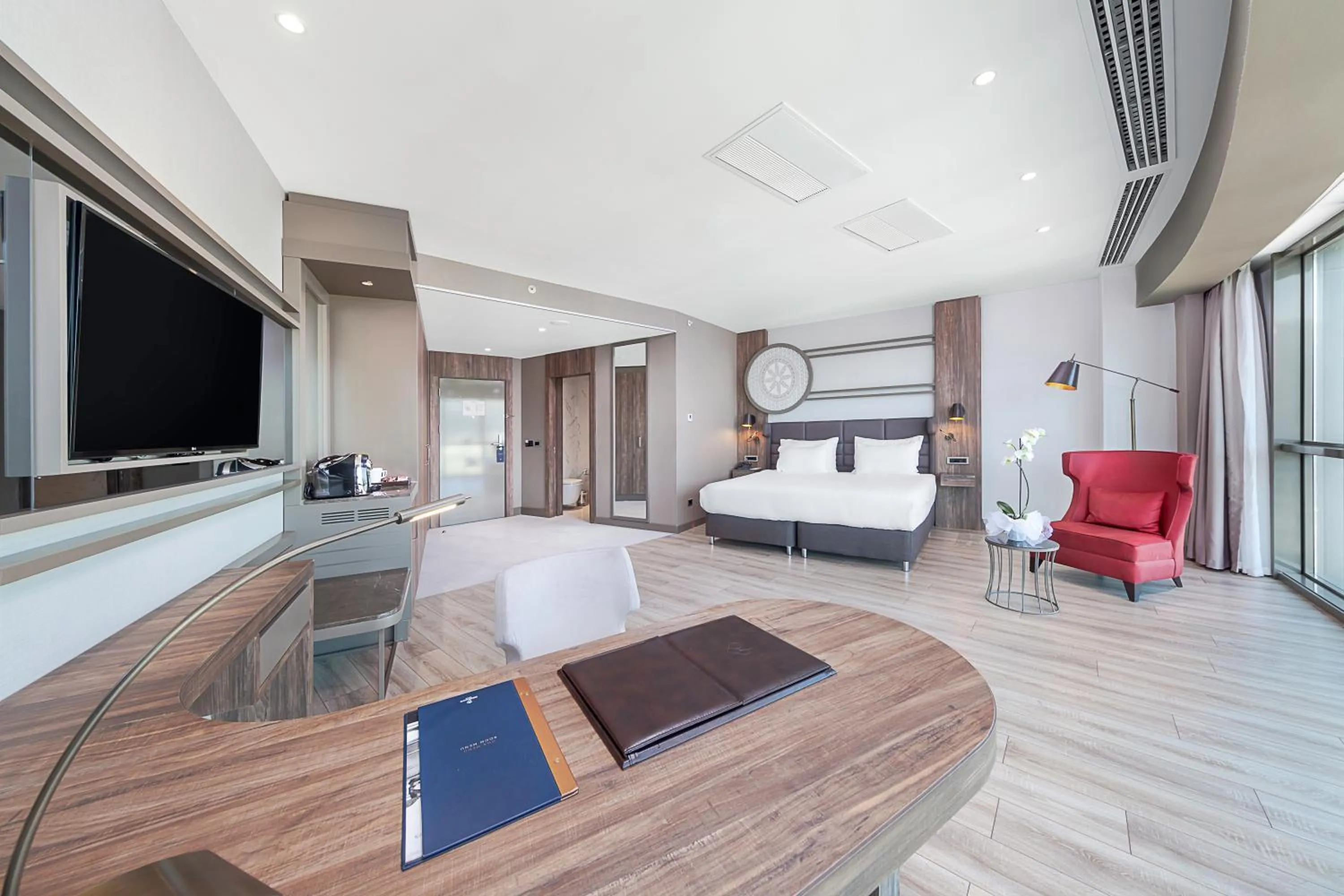 Photo of the whole room, Bed in Dedeman Tokat