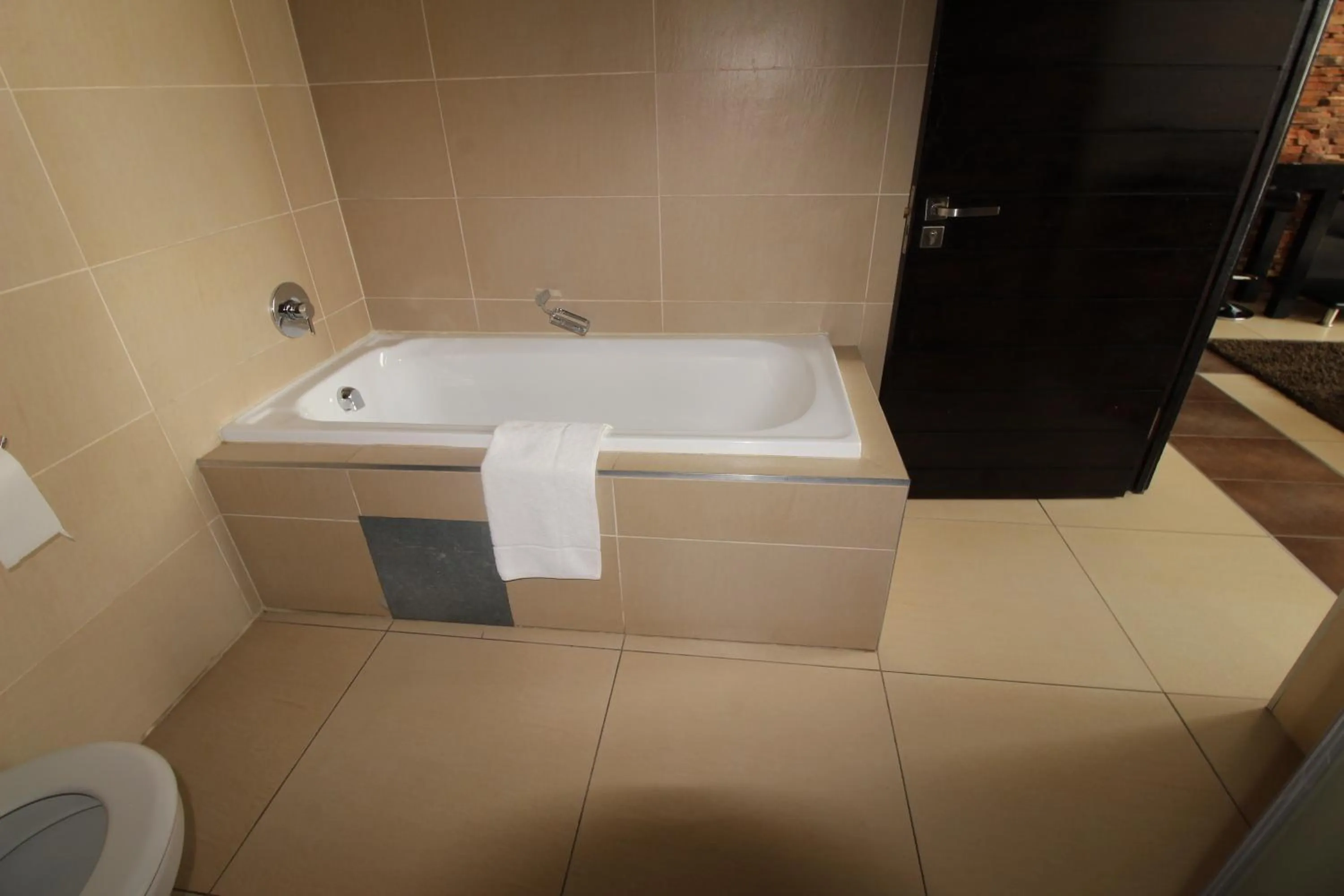 Bathroom in Alcazaba Hotel