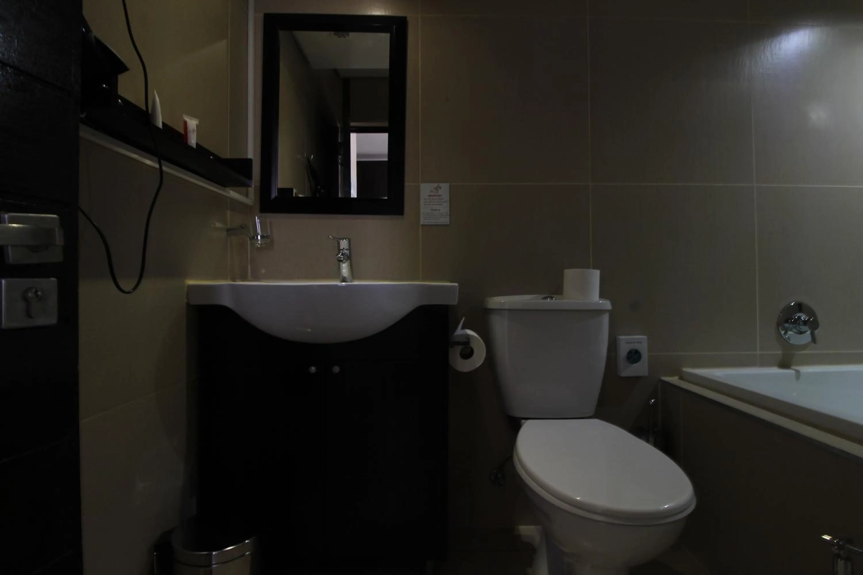 Toilet in Alcazaba Hotel