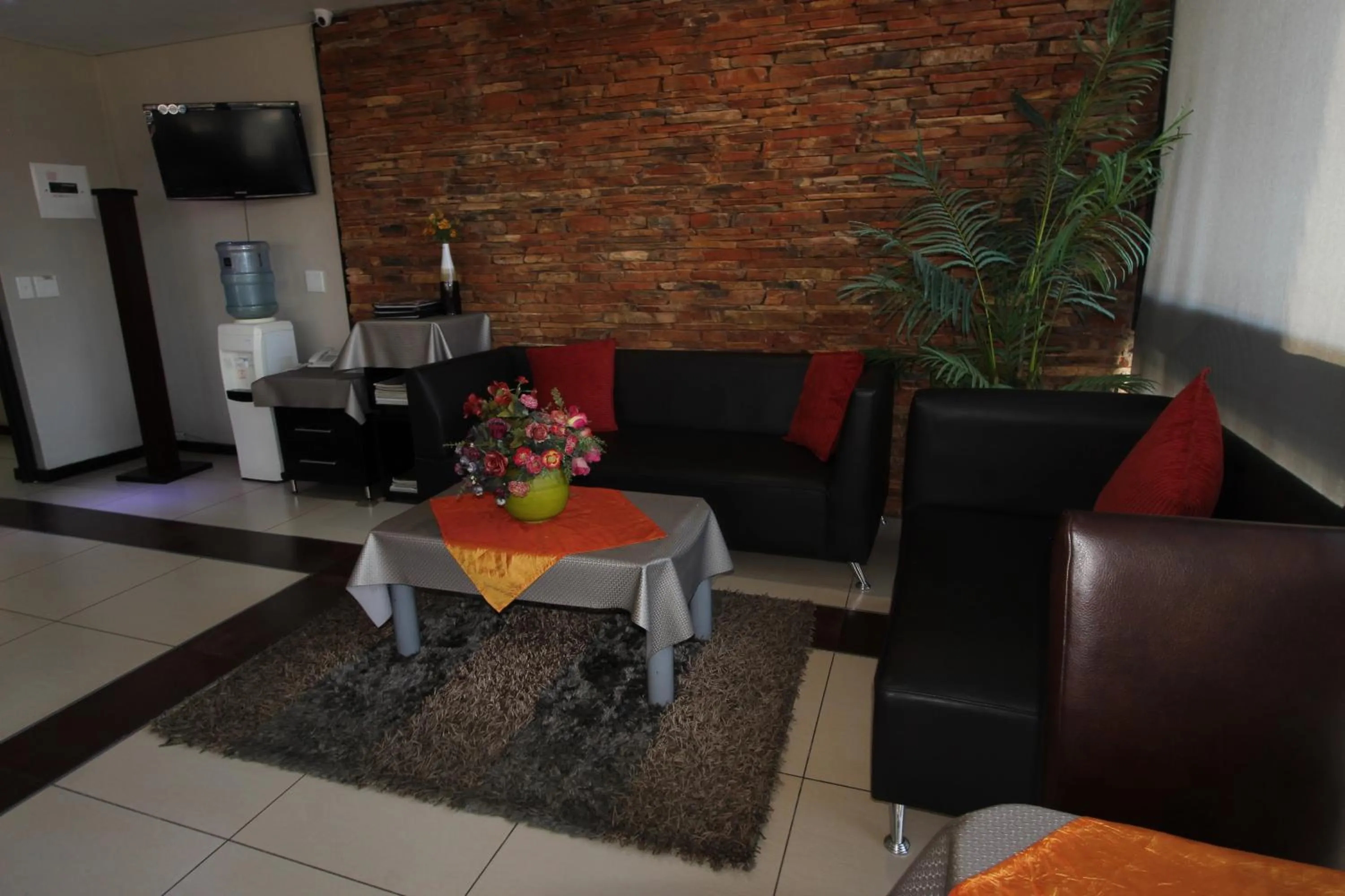 Seating area in Alcazaba Hotel