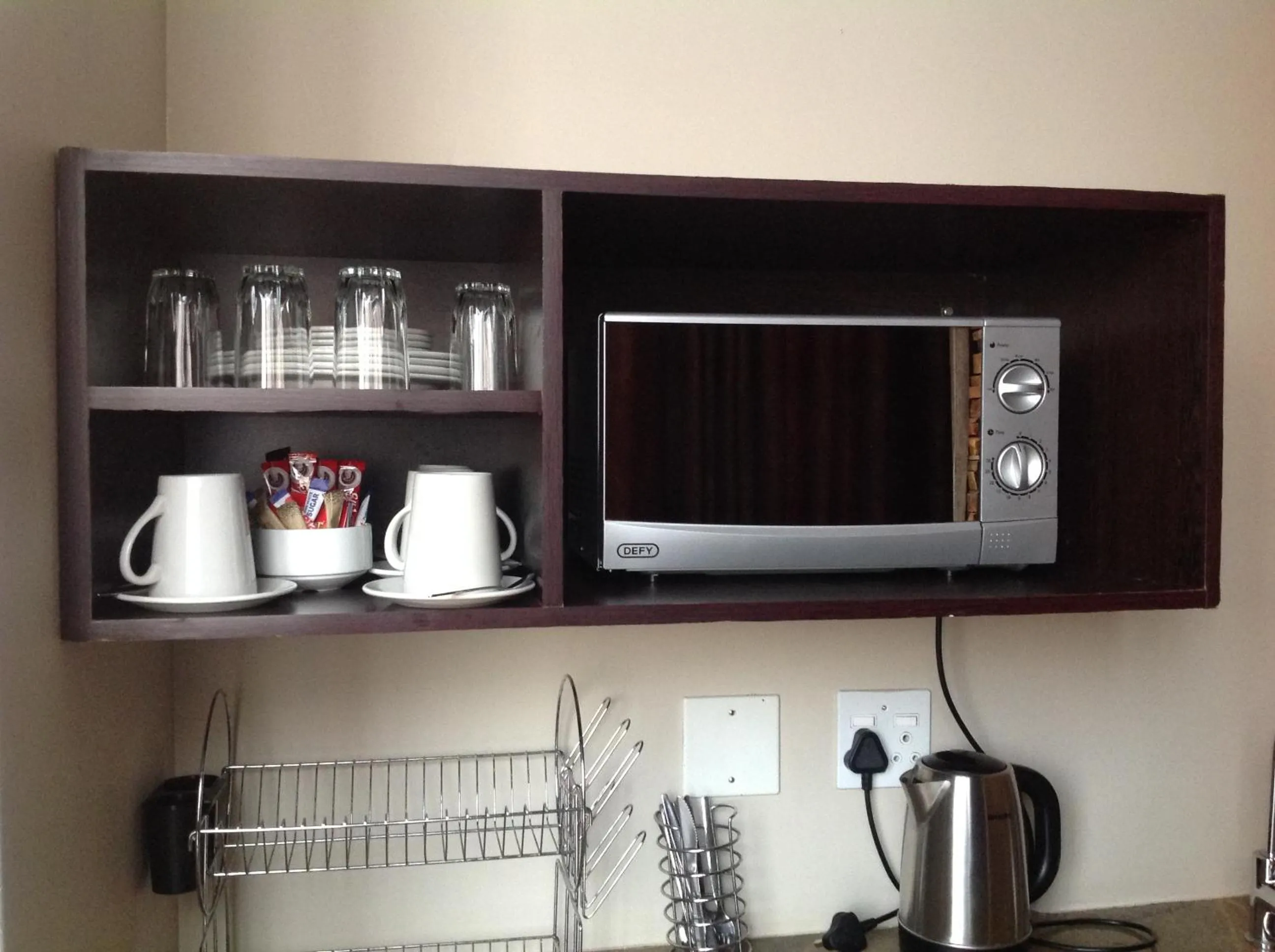 Kitchen or kitchenette in Alcazaba Hotel