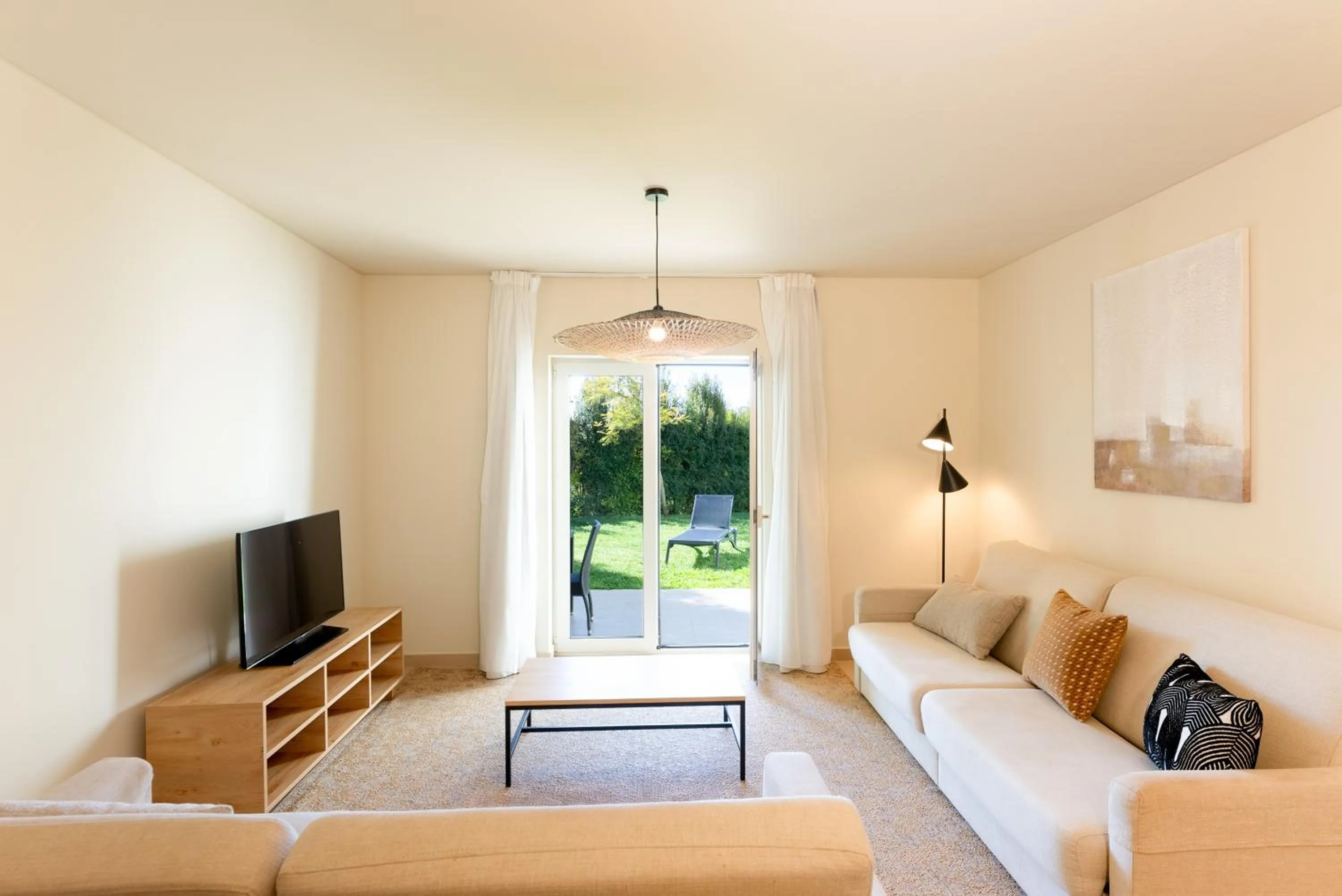 Eden Villas & Apartments