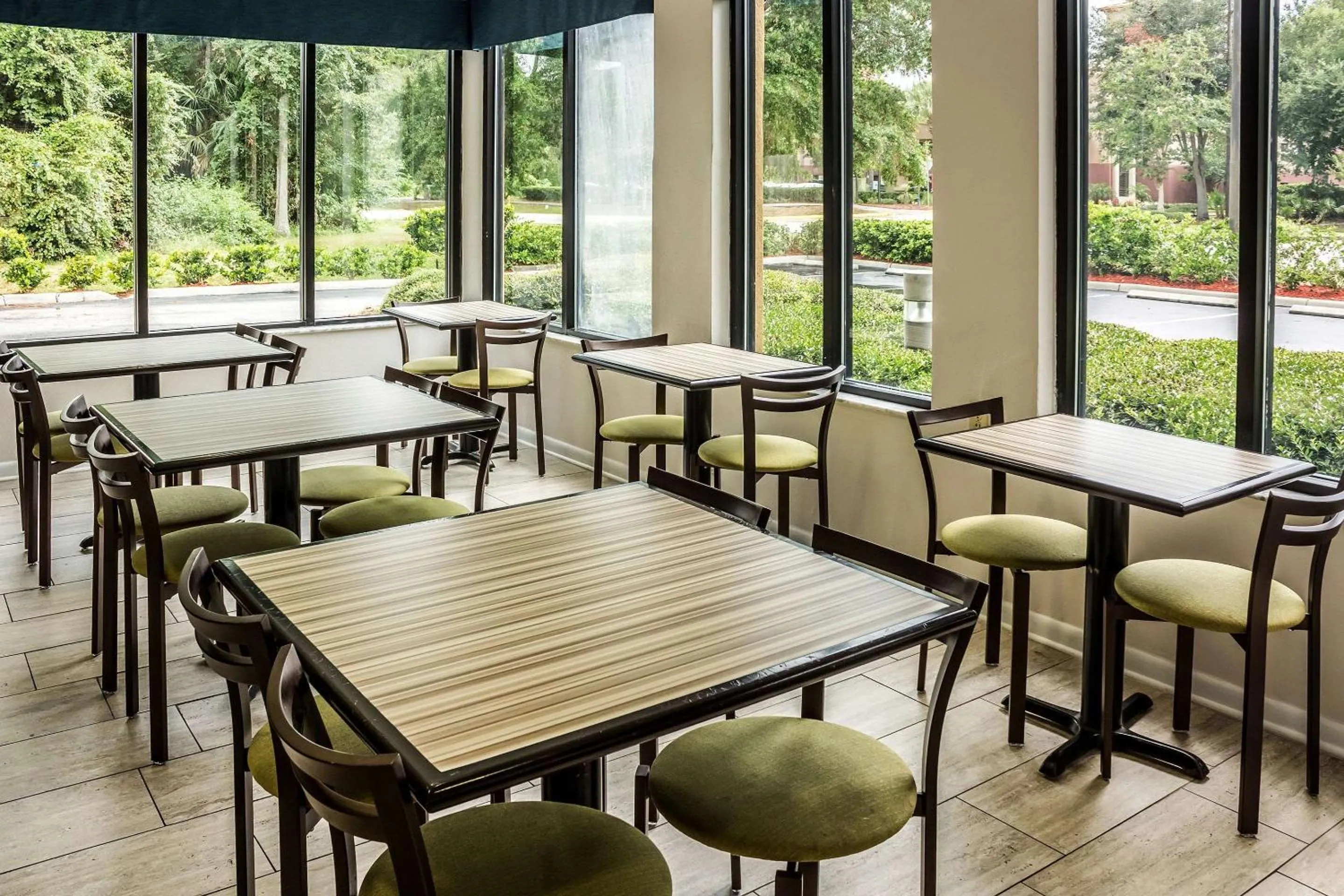 Restaurant/places to eat in Econo Lodge Palm Coast Central