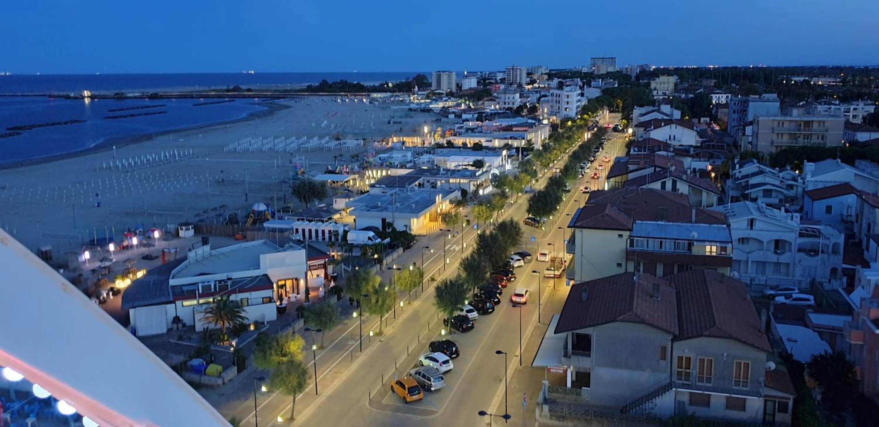 Neighbourhood in B&B ENSILEVA BEACH