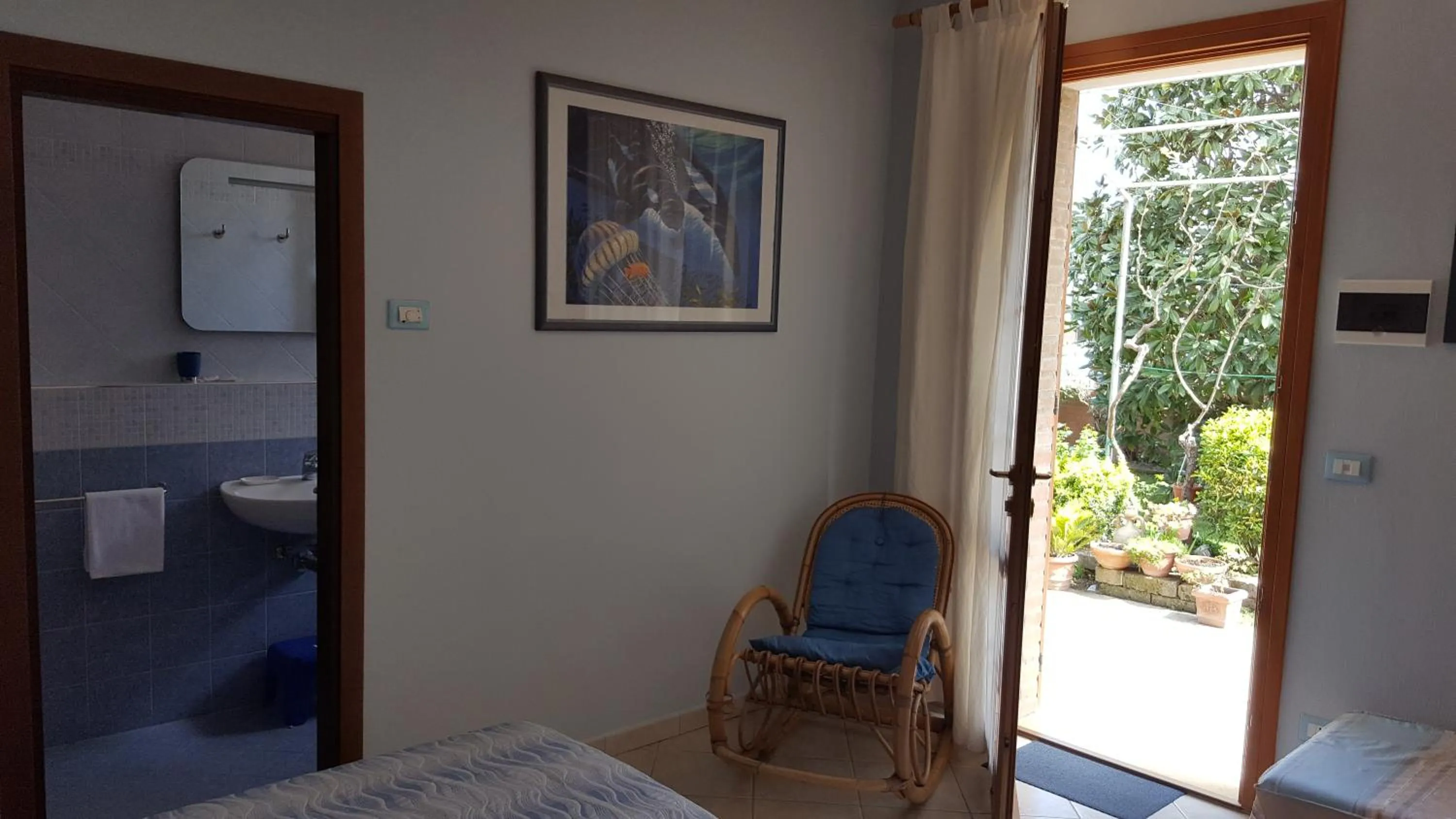 Photo of the whole room in B&B ENSILEVA BEACH