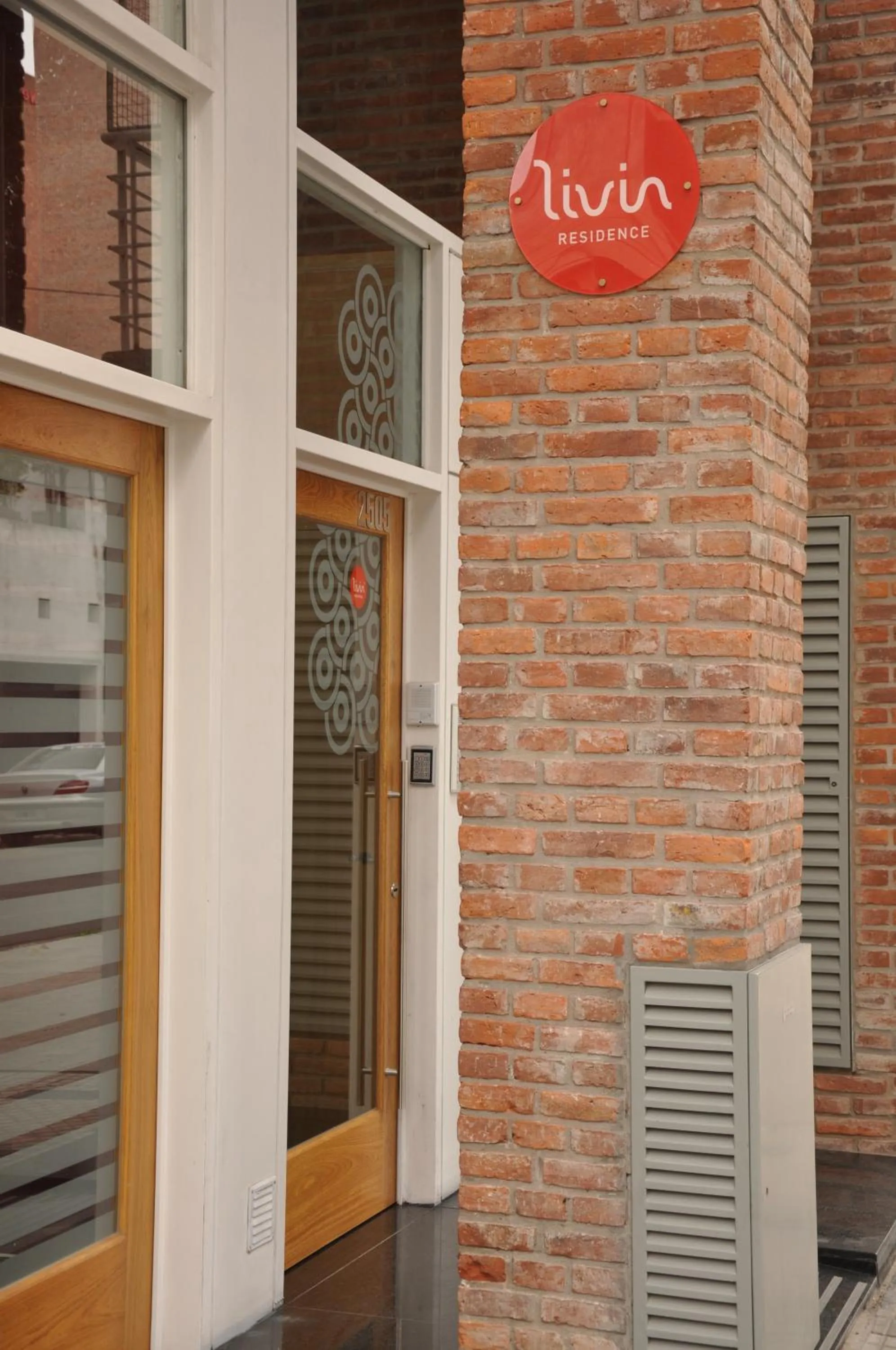 Facade/entrance in Livin' Residence Rosario