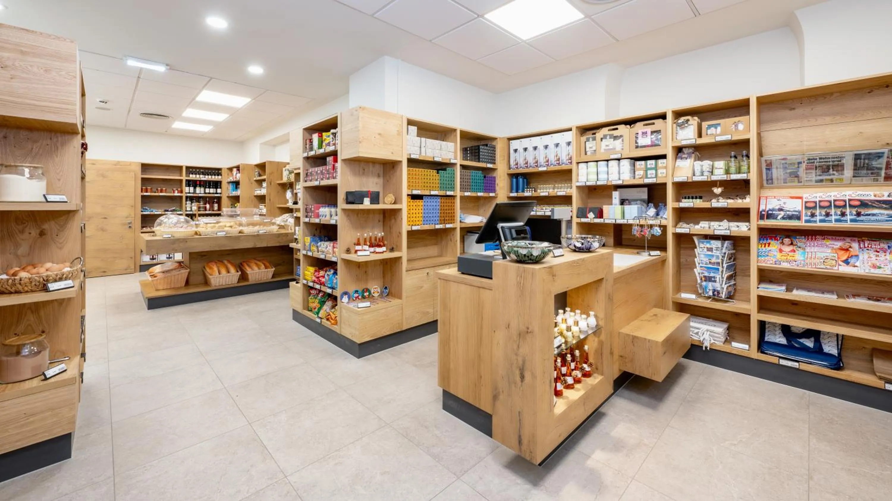 Shopping Area in Hapimag Ferienwohnungen Bad Gastein