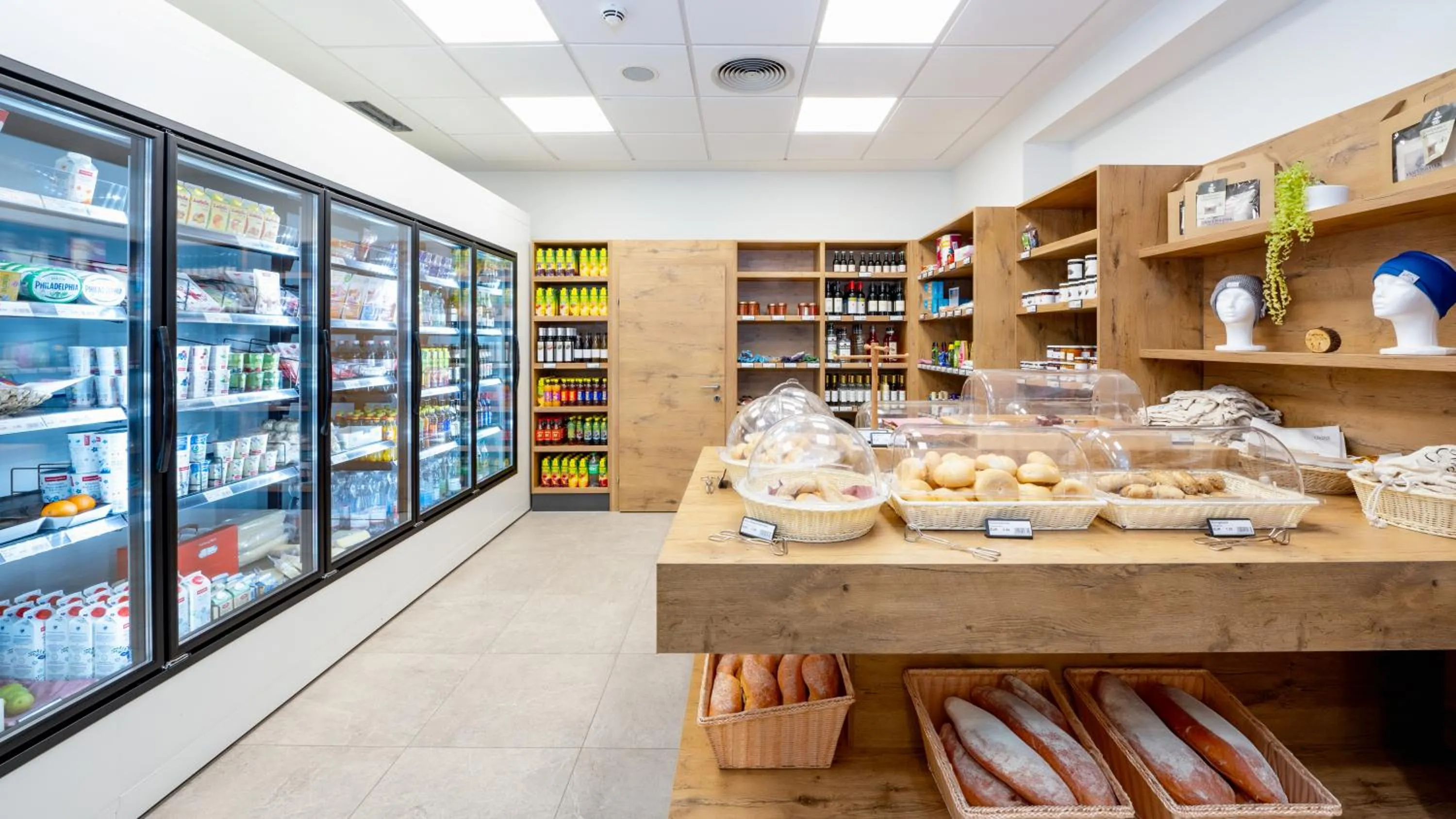 Shopping Area in Hapimag Ferienwohnungen Bad Gastein